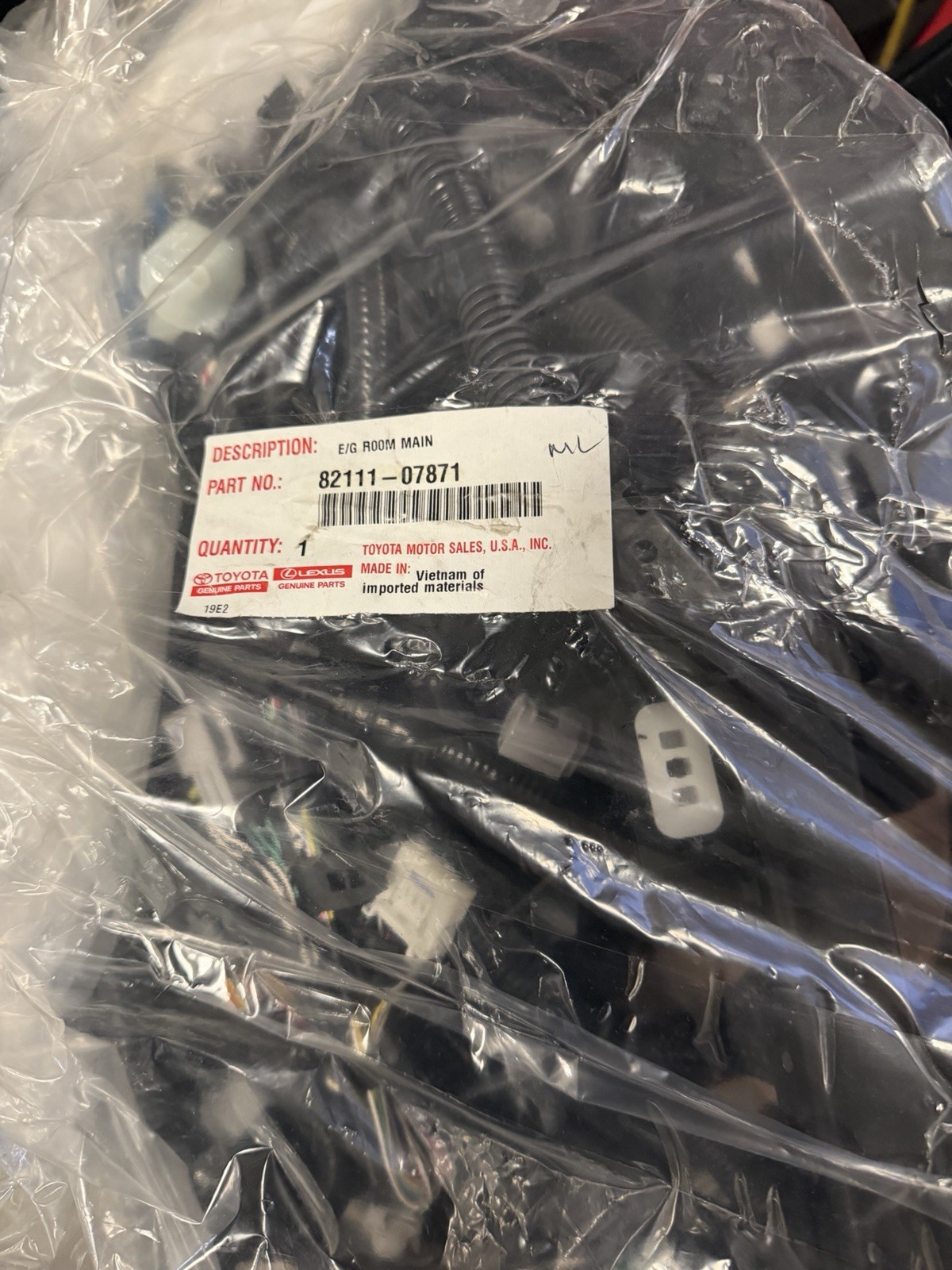 82111-07871 OEM Genuine Toyota OEM 2015-2018 Avalon Gas/hybrid Wiring Harness 82111-07871 OEM Genuine Toyota OEM 2015-2018 Avalon Gas/hybrid Wiring Harness