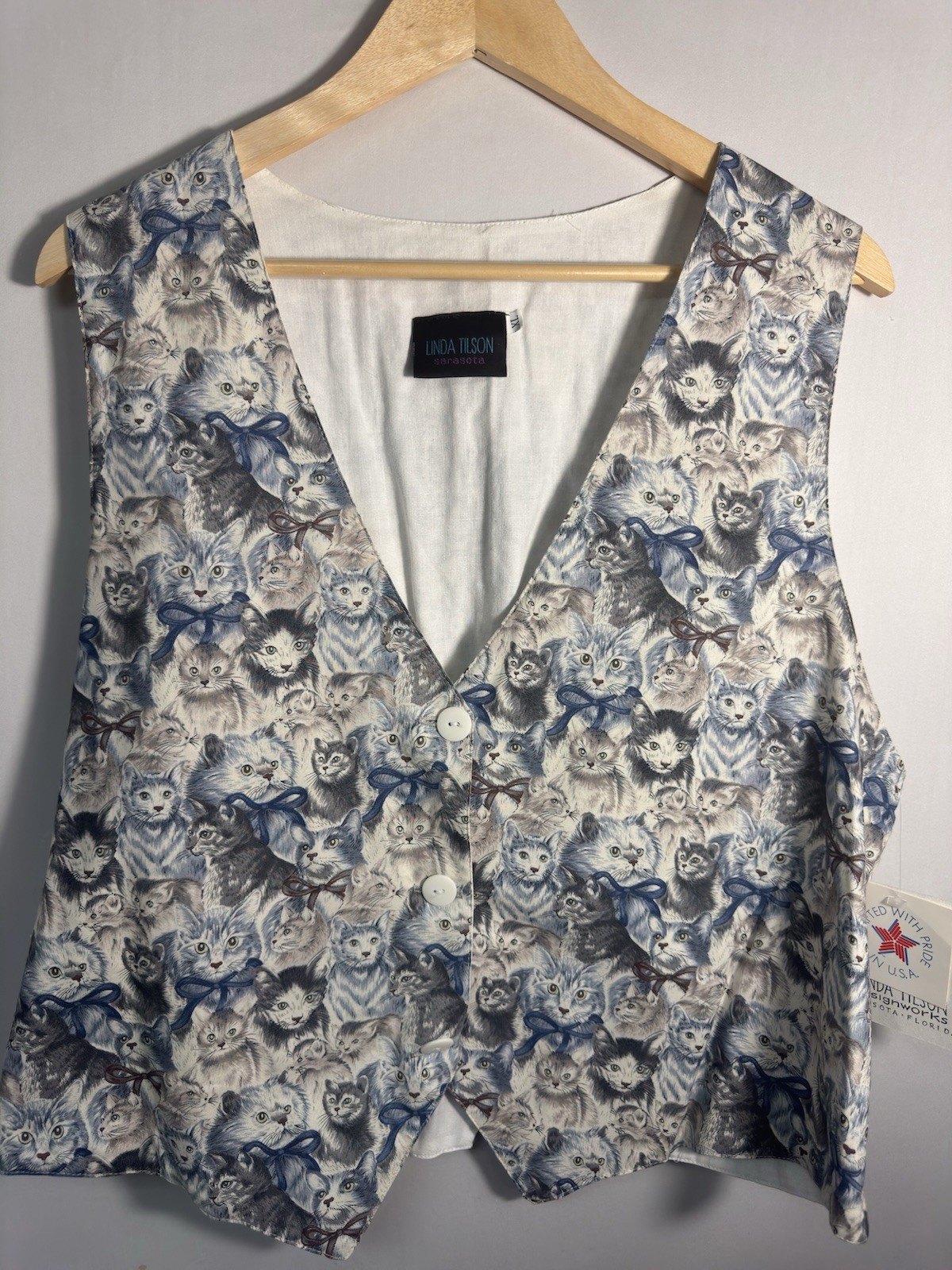Linda Tilson Cat Print Vest XL Blue Gray Button Front Artsy Cottagecore NWT