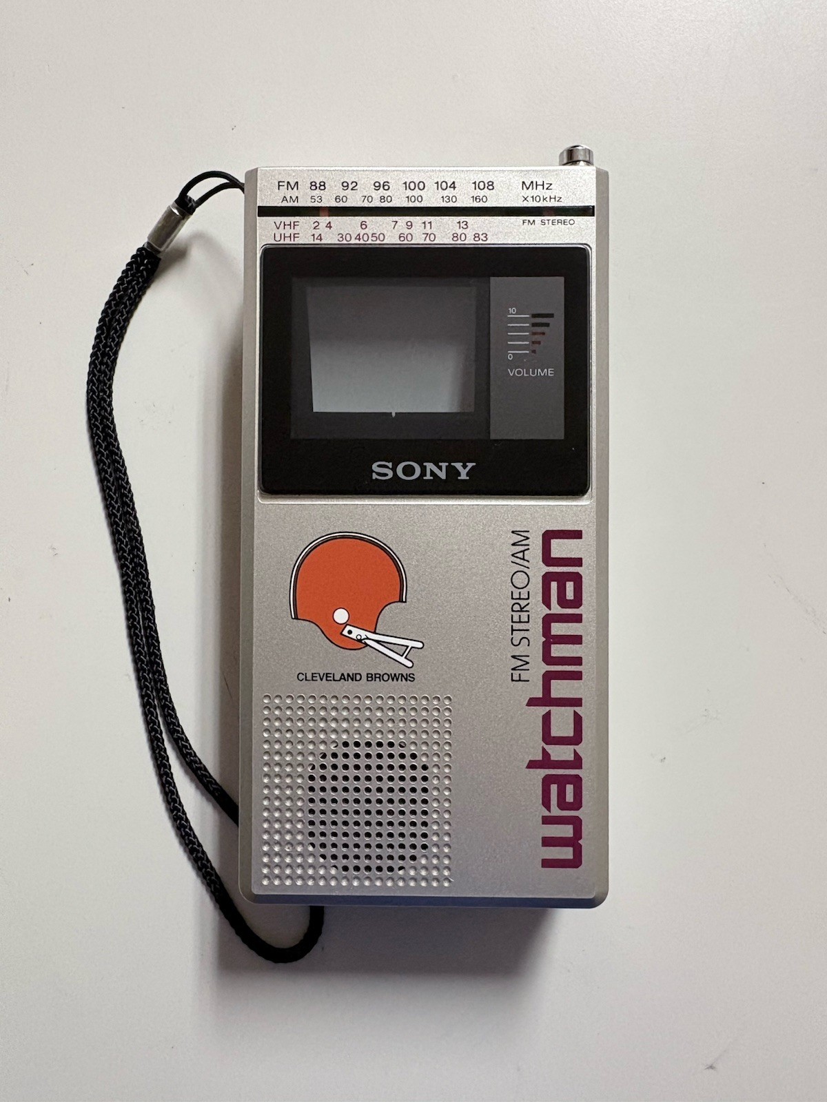 Vintage 1984 Sony Watchman FD-80A Cleveland Browns NFL Portable TV AM/FM Radio Vintage 1984 Sony Watchman FD-80A Cleveland Browns NFL Portable TV AM/FM Radio
