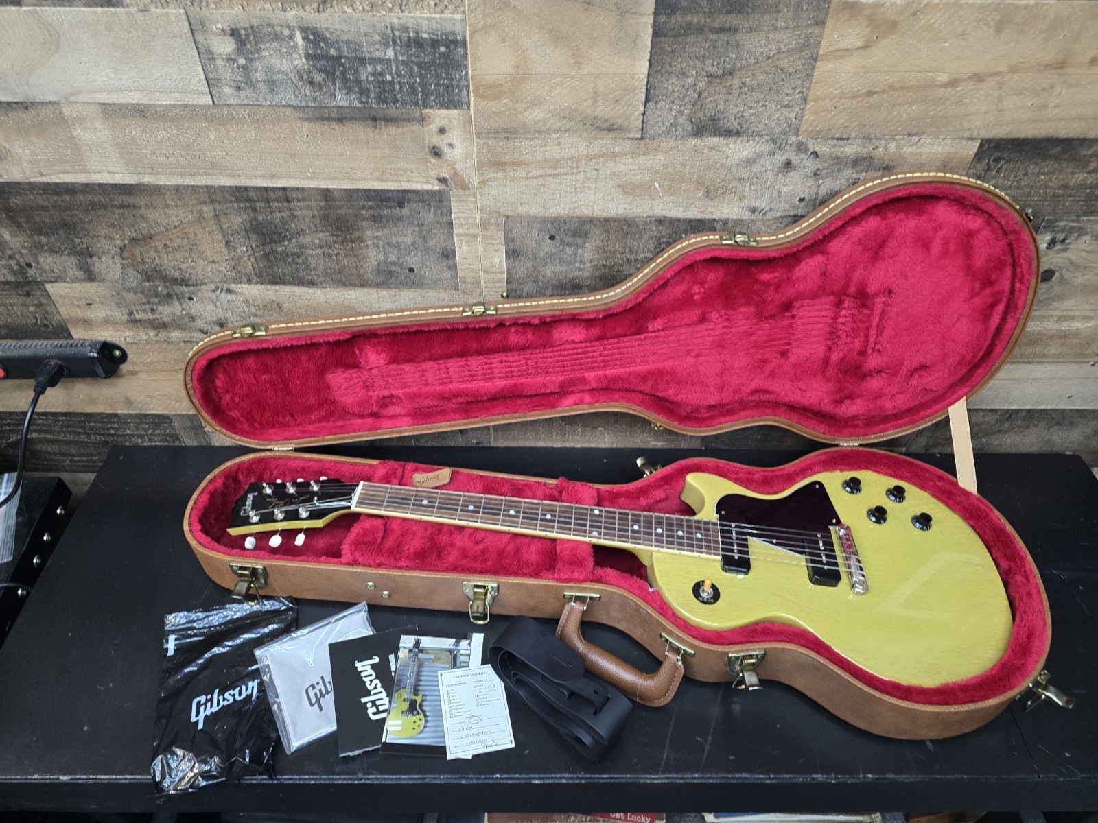 2022 Gibson Les Paul Special TV Yellow USA P-90  8.9 Lb