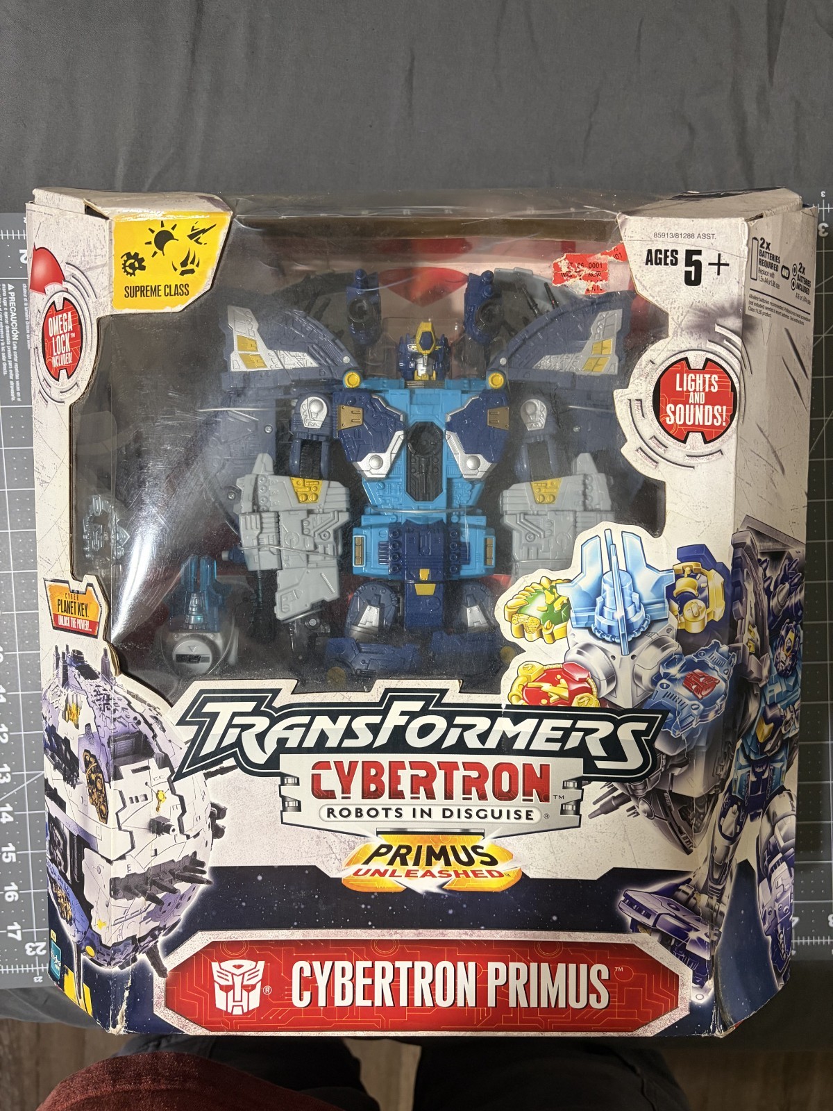 Transformers Cybertron Primus