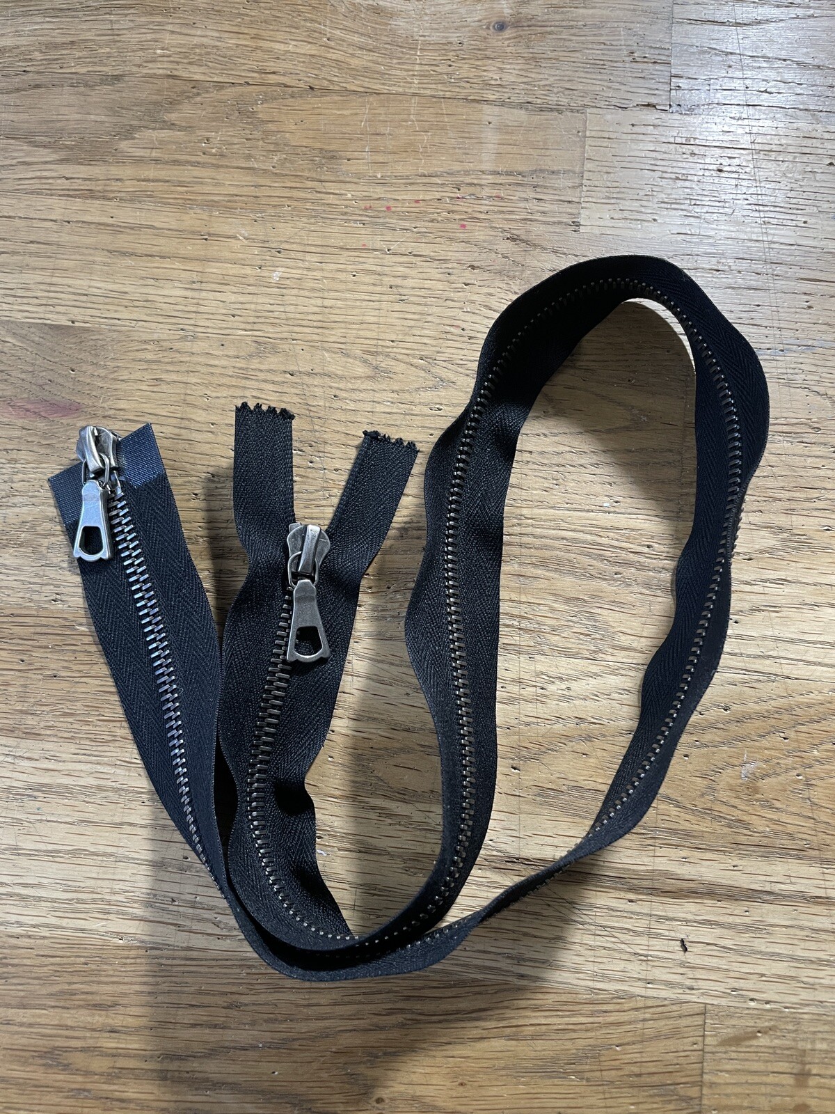 RiRi Zipper m6, 2 Way Sep End Blackened white bronze, Blk, Flach 21, 26.75”