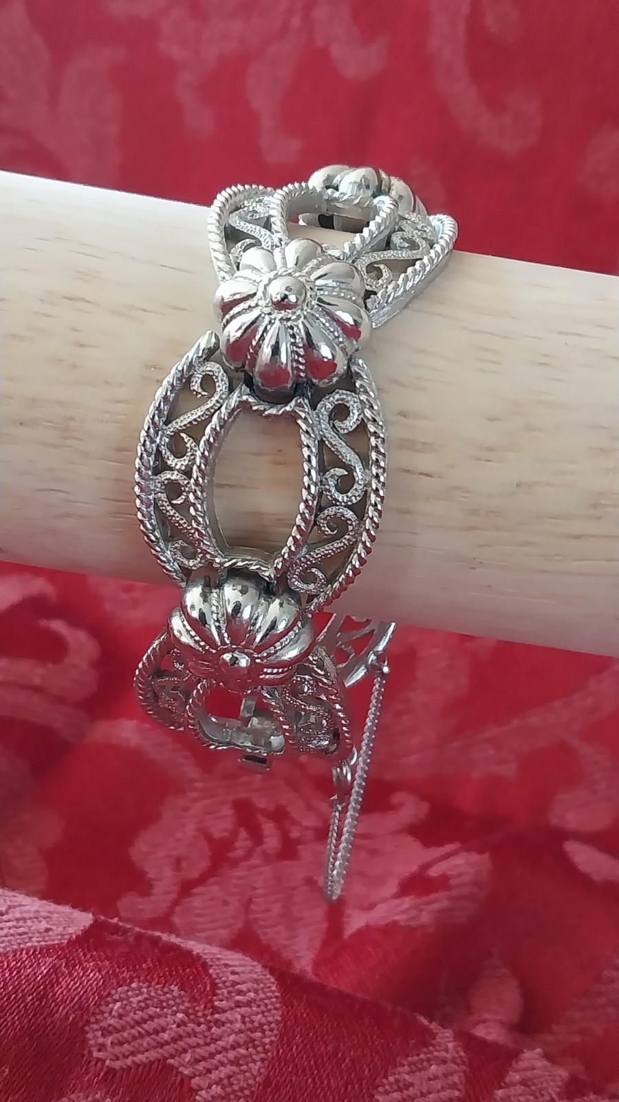 Vintage 1950s–1960s Crown Trifari Signed Bracelet © Mid-Century Costume Jewelry