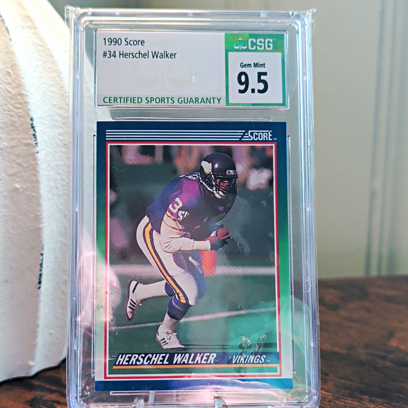 SCORE 1990 Score Herschel Walker #34 Minnesota Vikings CSG 9.5 Graded SCORE 1990 Score Herschel Walker #34 Minnesota Vikings CSG 9.5 Graded