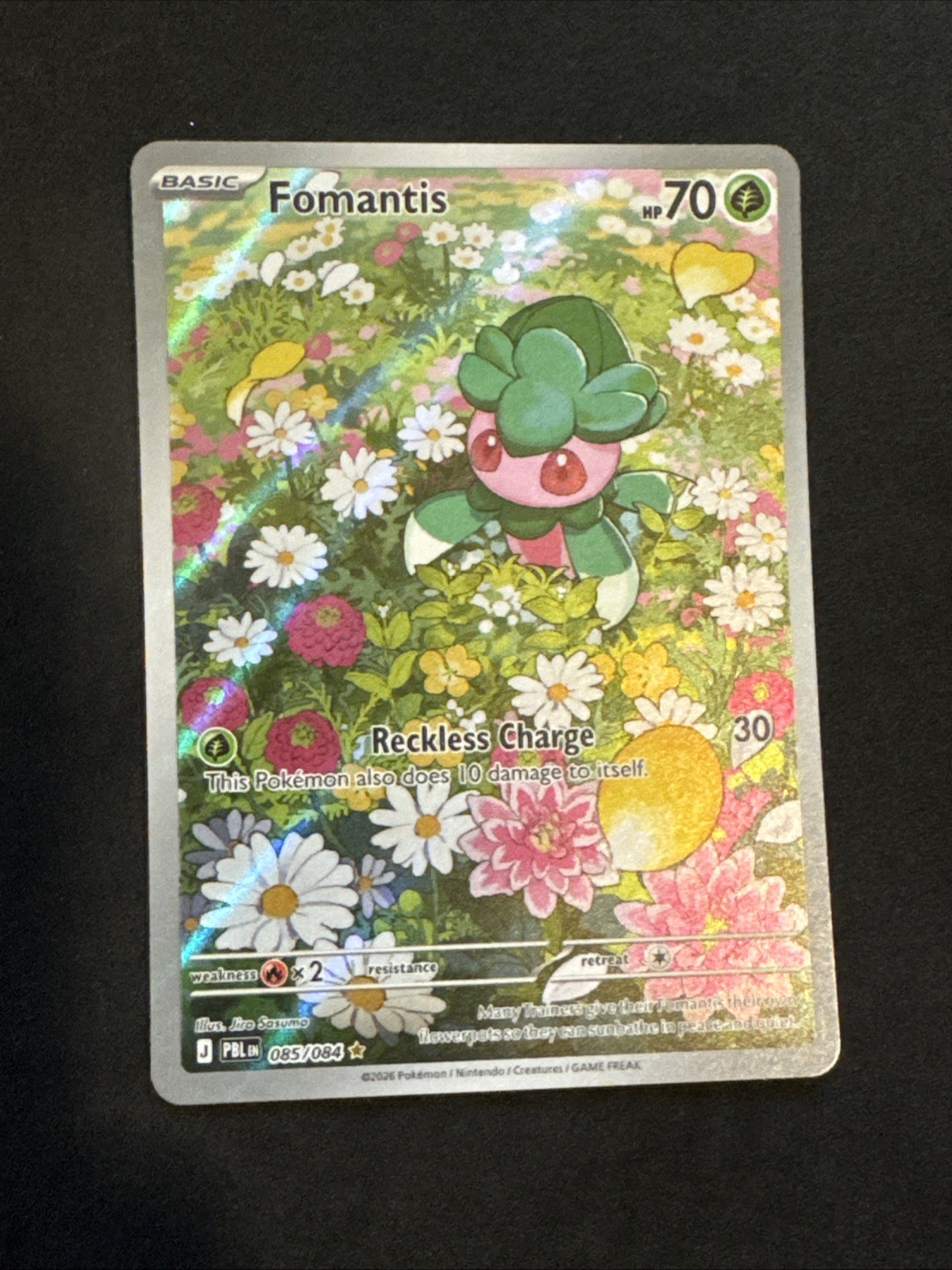Fomantis 085/084 Me05: Pitch Black Holo