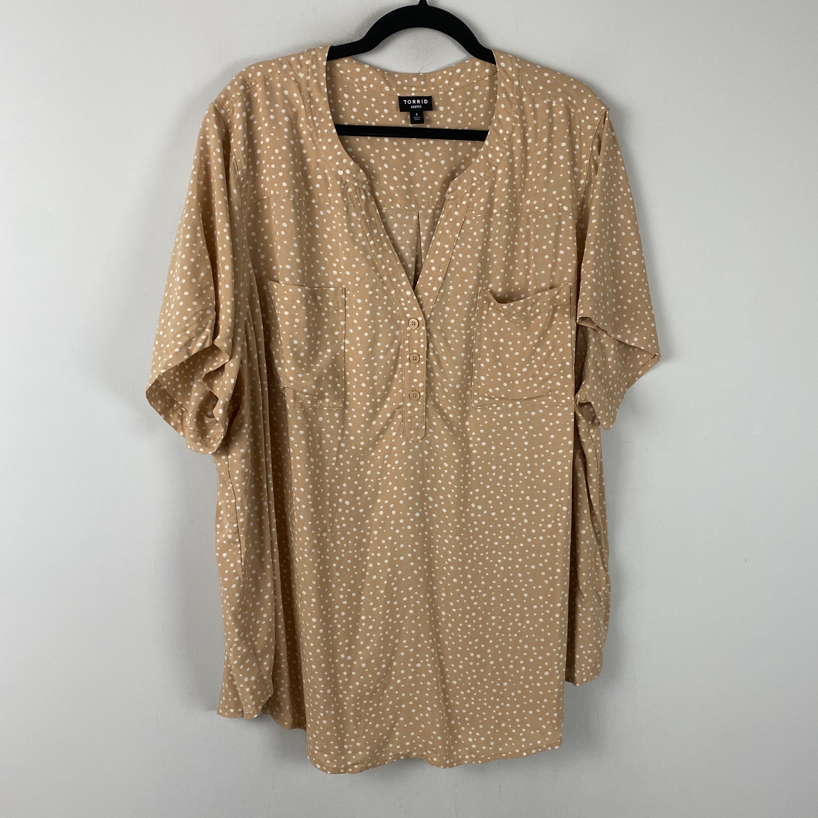 Torrid Harper Challis Short Sleeve Blouse Size 4X Tan White Polka Dot Popover