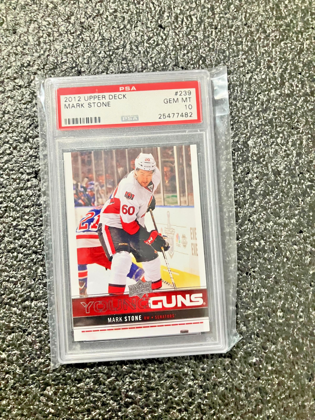 2012-13 Upper Deck - Young Guns Mark Stone #239 (RC) PSA 10 2012-13 Upper Deck - Young Guns Mark Stone #239 (RC) PSA 10