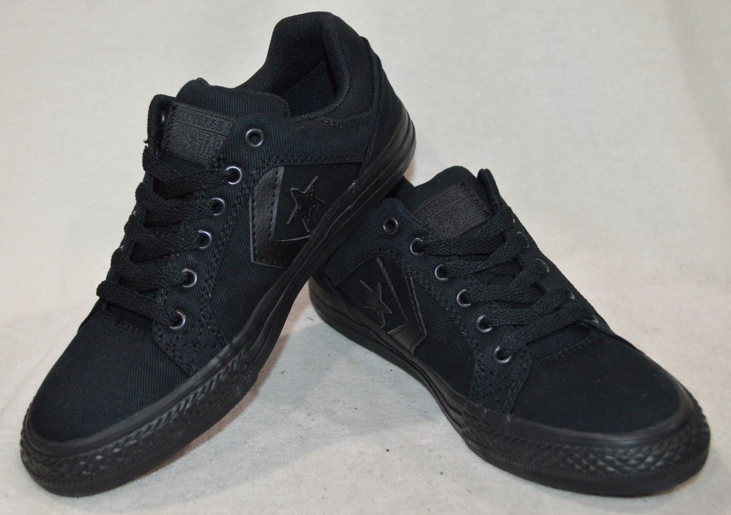 Converse Boy\'s El Distrito Black Sneakers - Sizes 11/12/3 NWB 359786F