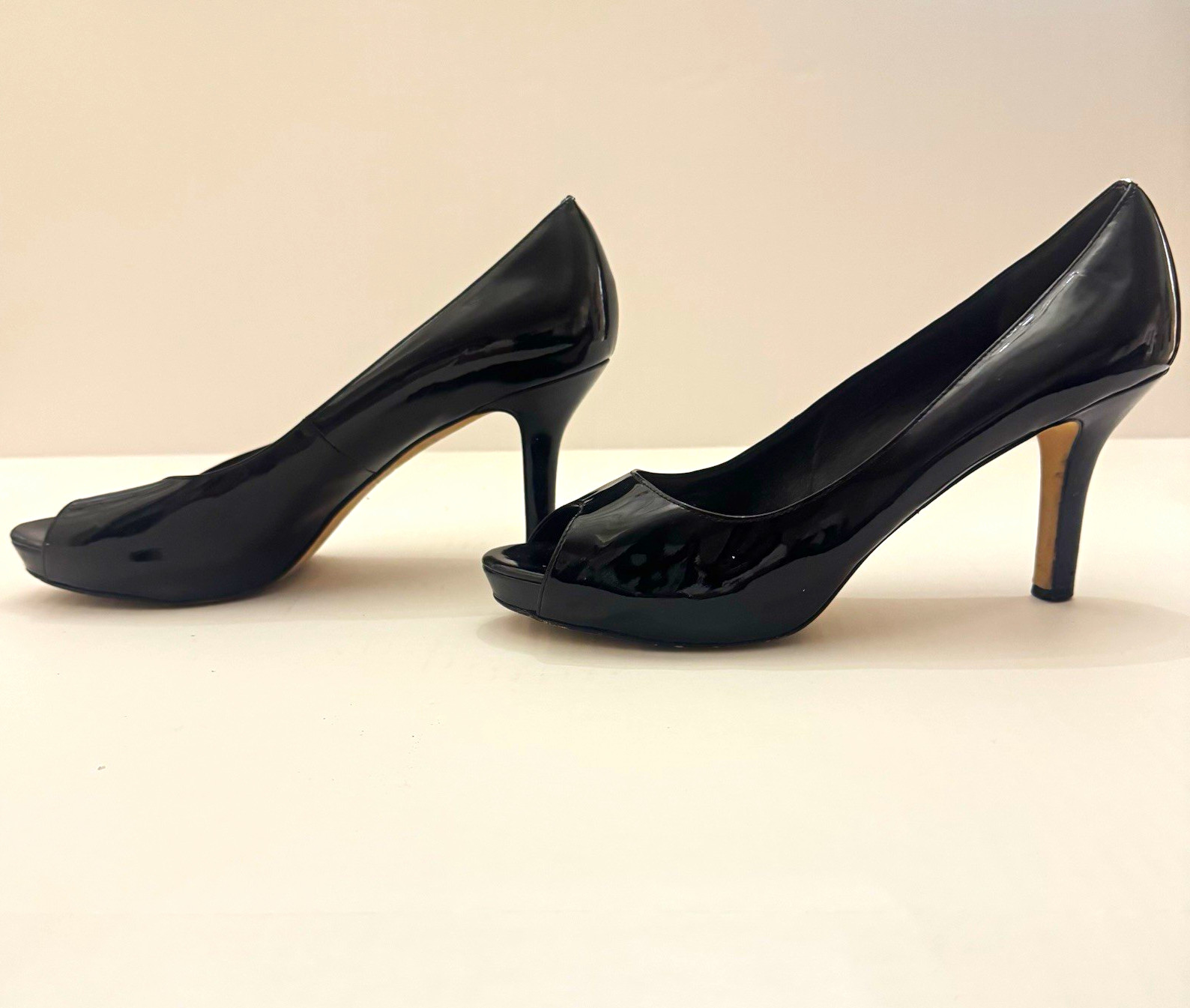 Via Spiga Black Patent Leather Peep Toe Stiletto Pumps Women\'s Size 10M