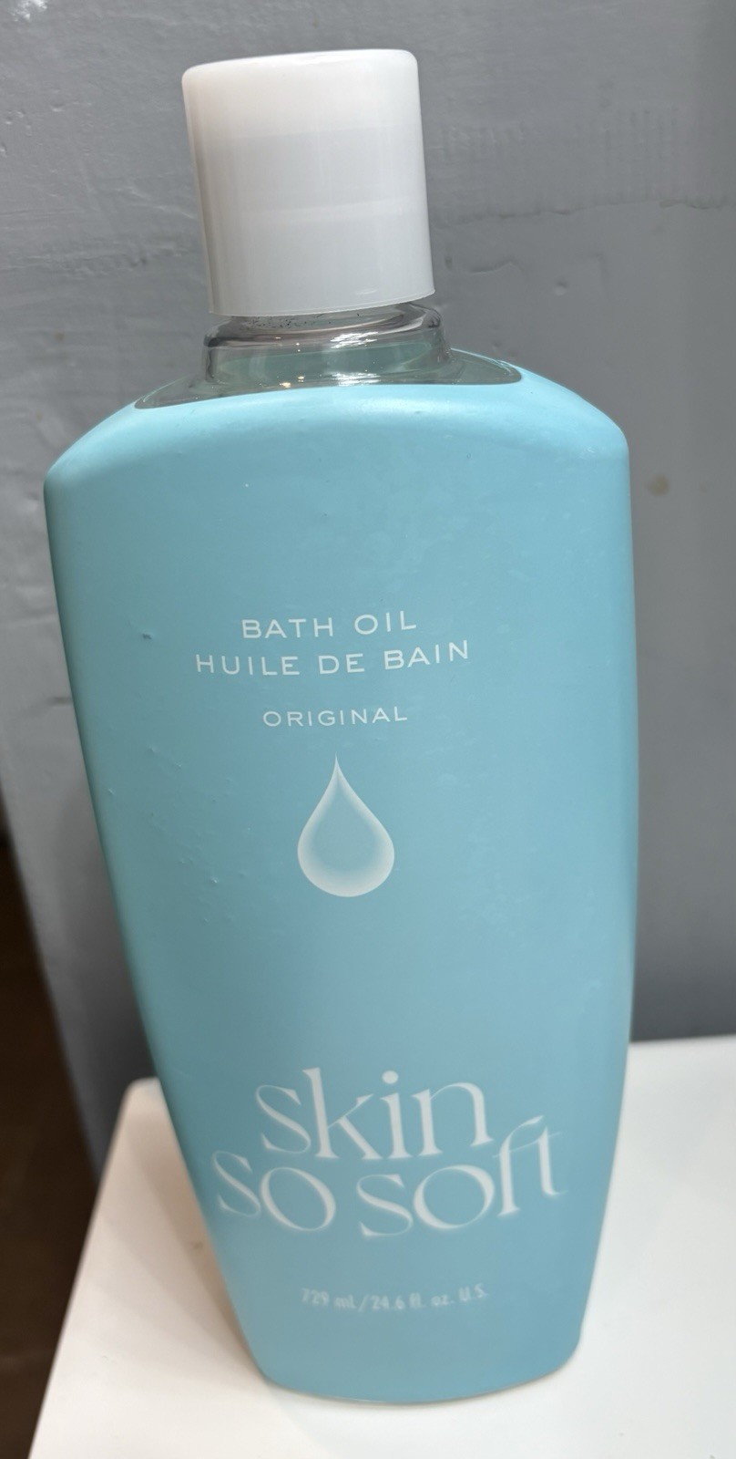 ONE Avon Skin So Soft Original Bath Oil,  25 fl oz, New Design, Same Formula NEW