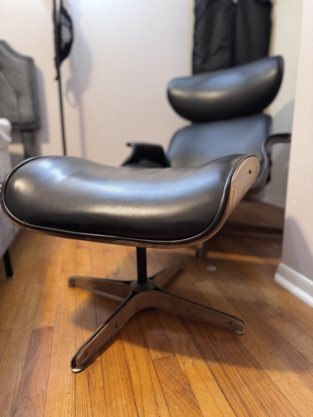 Mr. Chair by George Mulhauser for Plycraft, Inc. from the late 1950s–1960s. MA.