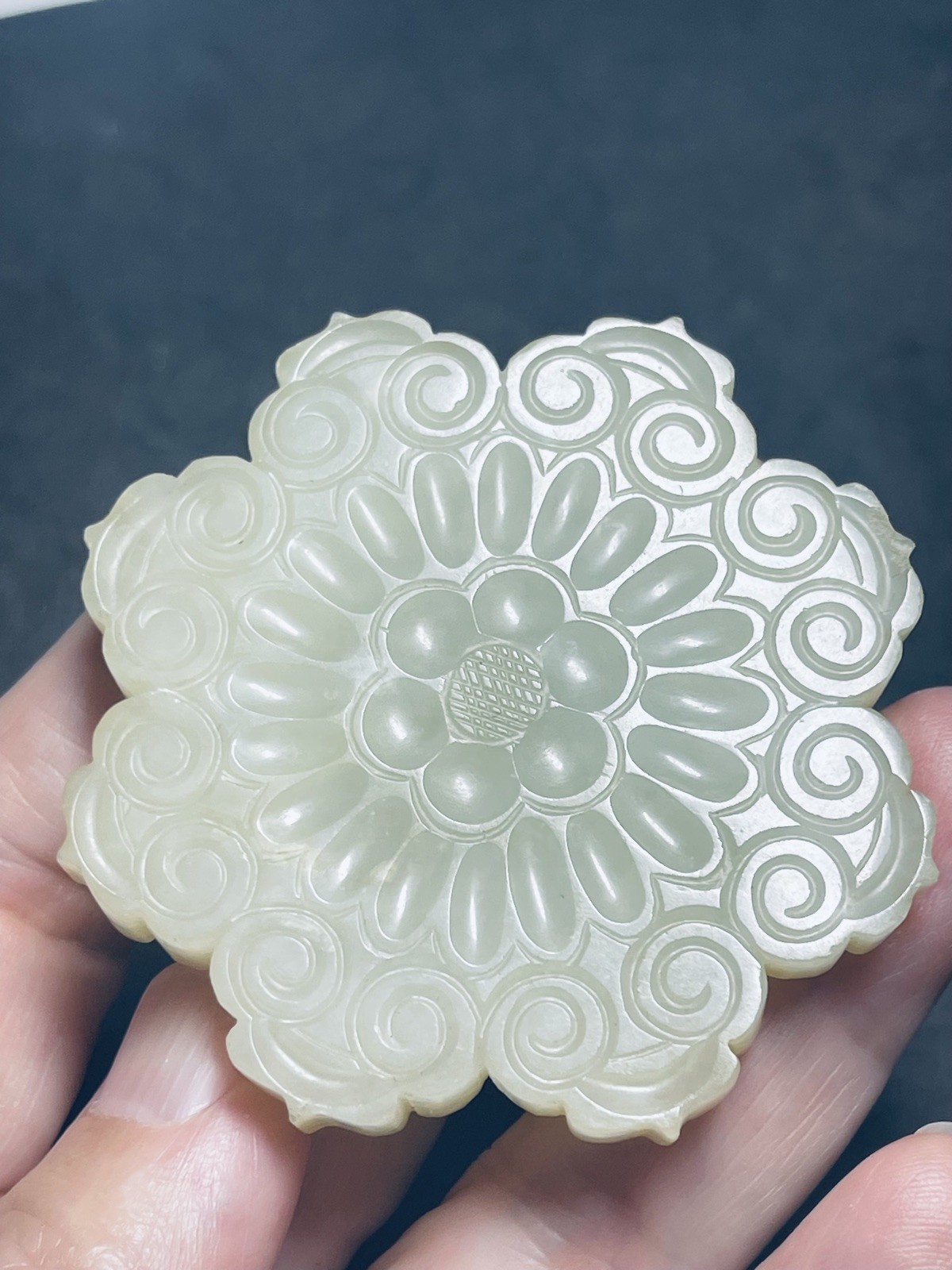 14-15th Century Chinese Antique Old Hetian  jade General buckle Ming 明代和田玉將軍扣極品