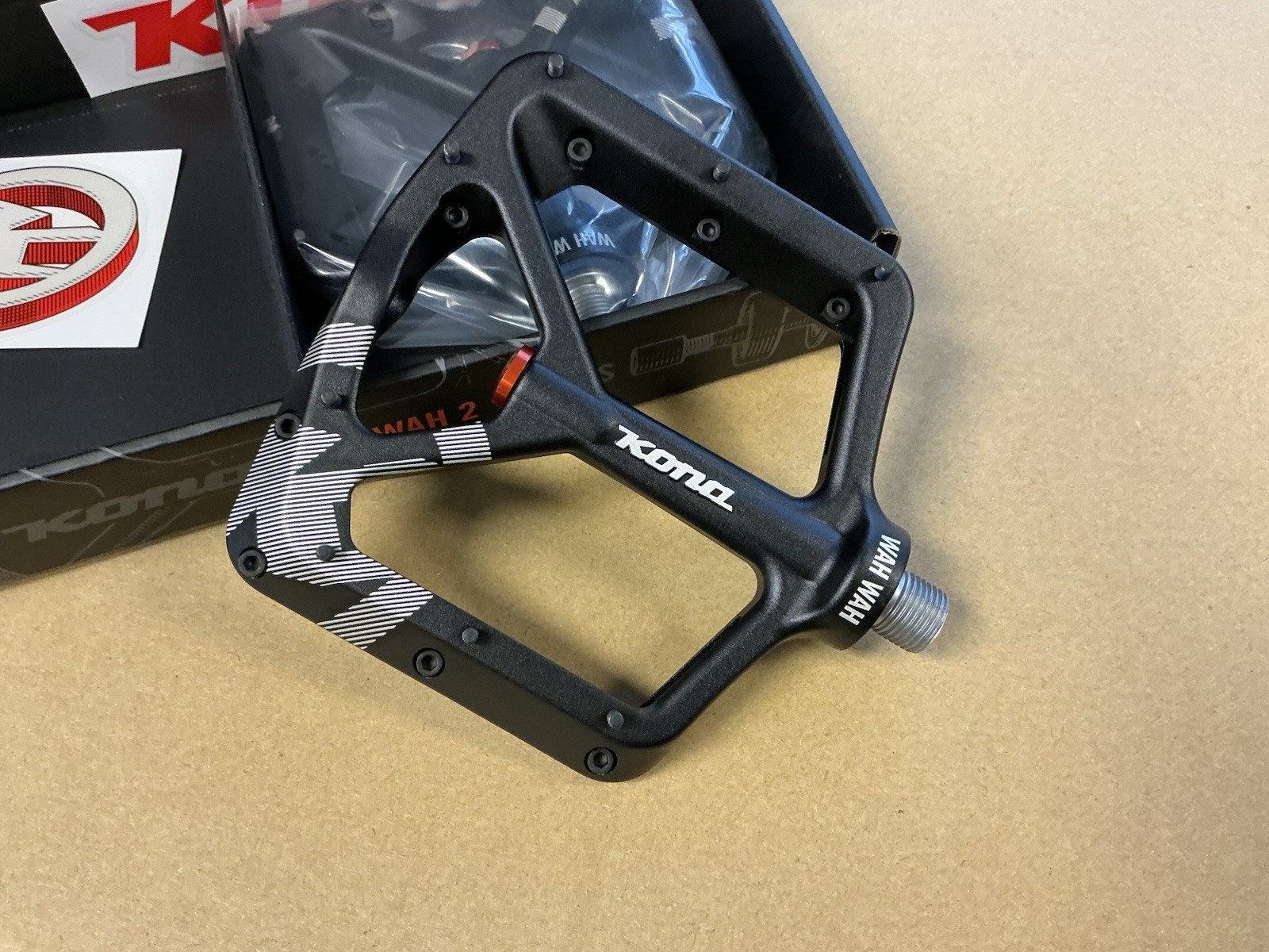 Kona Wah Wah 2 Aluminum pedals Black In Color. New in box. Mt Bike Pedal Kona Wah Wah 2 Aluminum pedals Black In Color. New in box. Mt Bike Pedal