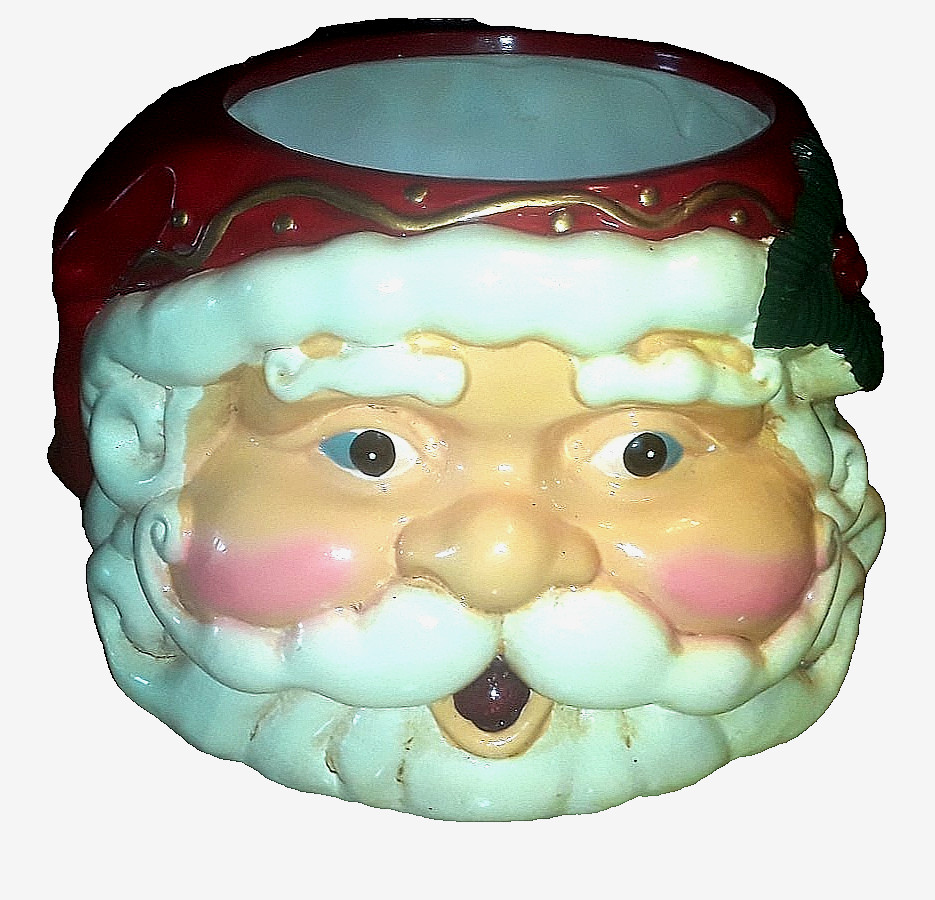 VINTAGE CERAMIC SANTA HEAD PLANTER BASKET WITH METAL SWING HANDLE. VINTAGE CERAMIC SANTA HEAD PLANTER BASKET WITH METAL SWING HANDLE.