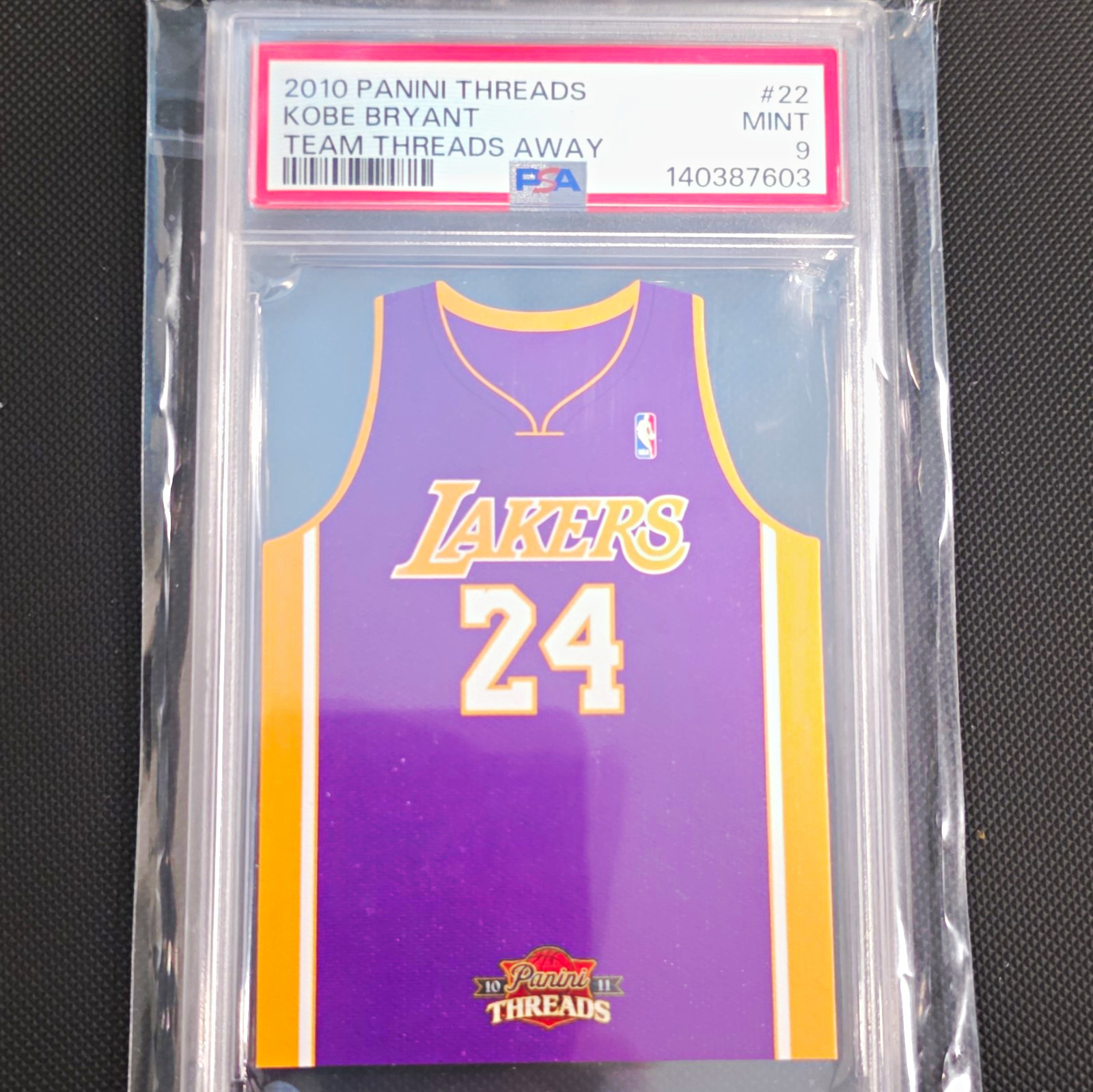 Panini 2010-11 Threads Kobe Bryant Team Threads Away #22 Lakers PSA 9