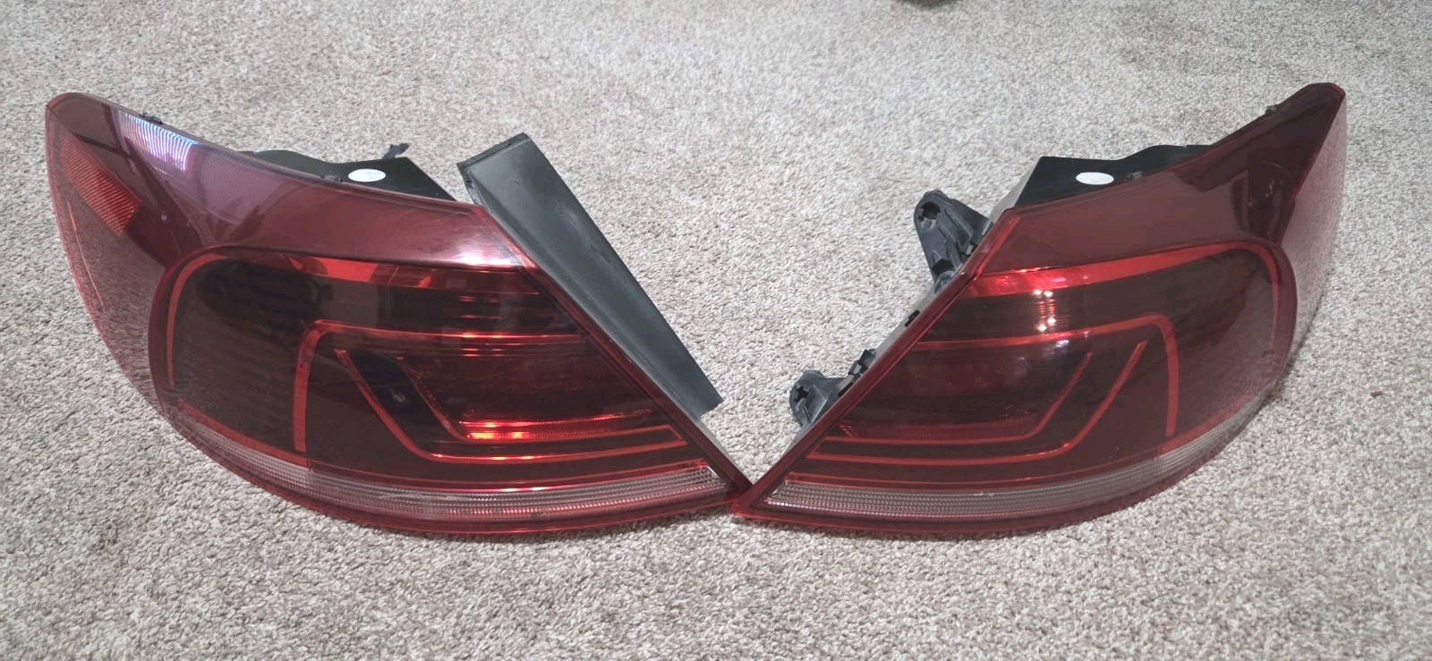 For 2012 -2015 Volkswagon Passat Driver&Passenger OuterTail Lights Set LH RH OEM