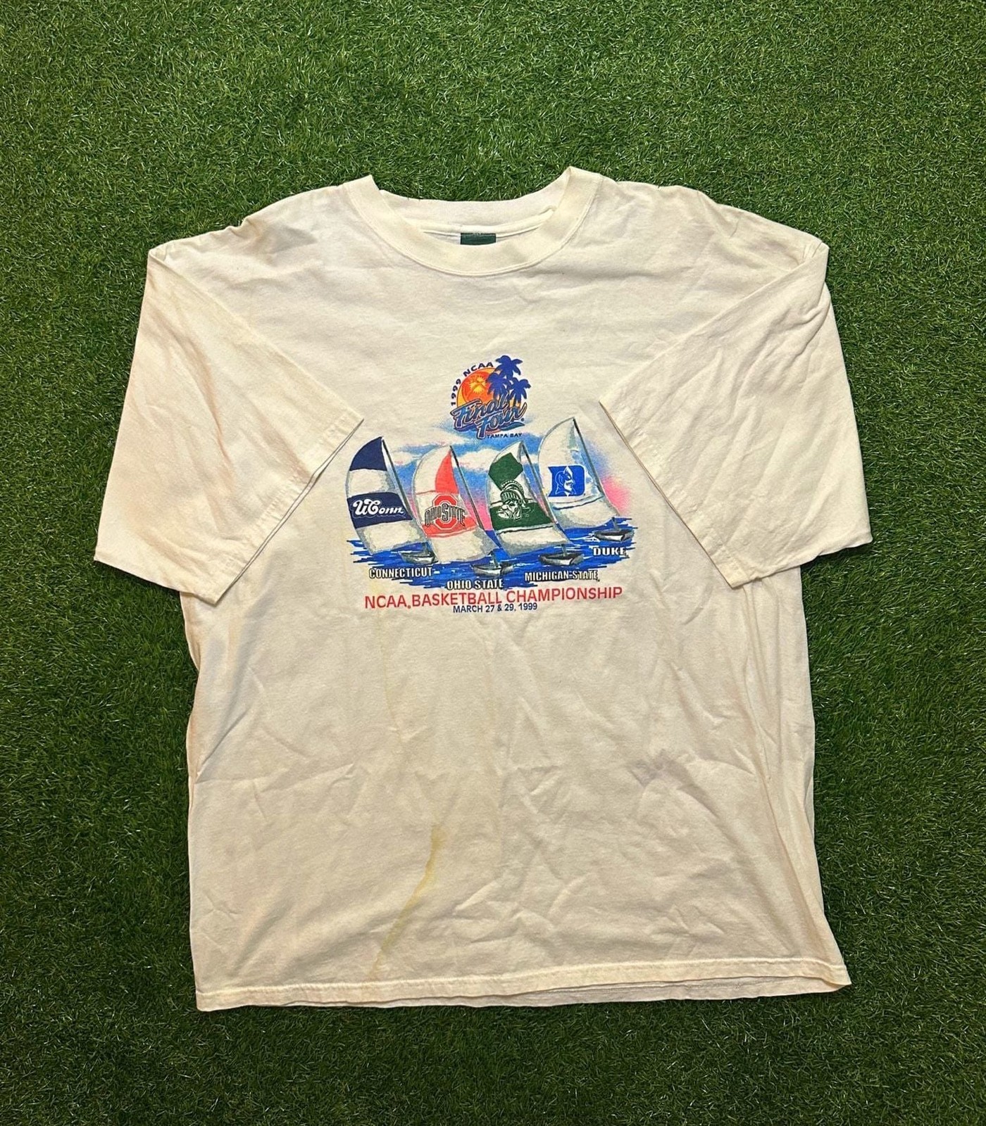 Vintage 1999 NCAA Final Four Basketball Championship Sailboat T-Shirt