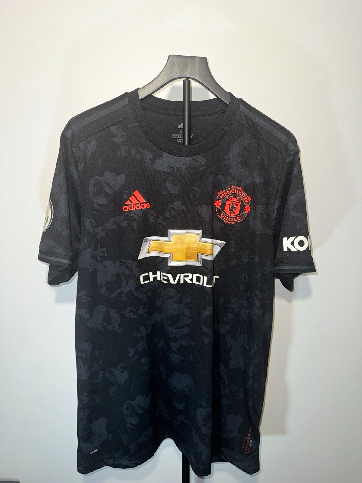 adidas Manchester United Third 2019/2020 B. Fernandes #18 Jersey Men’s XL Black adidas Manchester United Third 2019/2020 B. Fernandes #18 Jersey Men’s XL Black