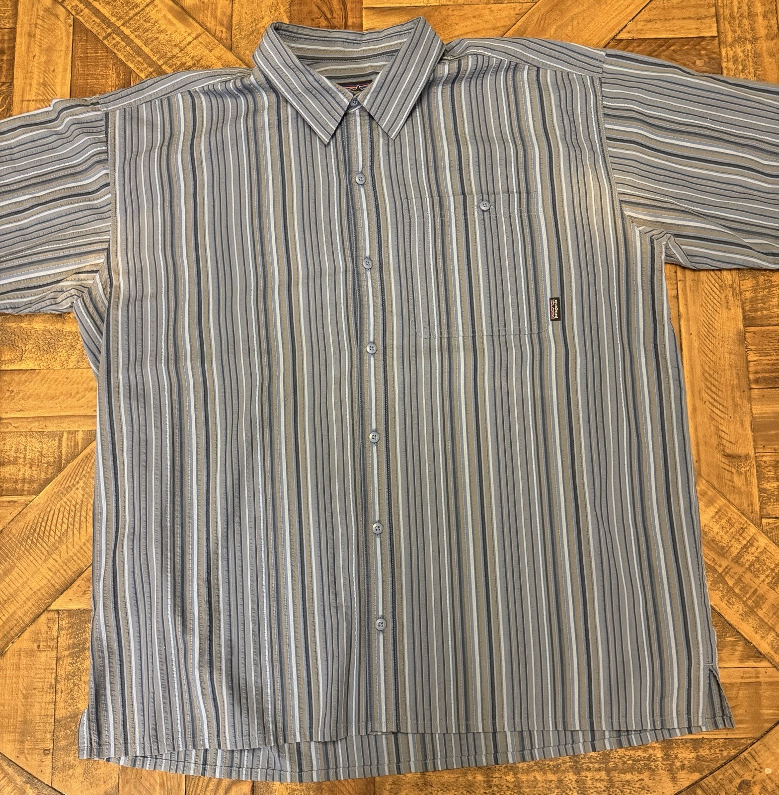 Patagonia Vintage 2000’s Organic Cotton Button Up Shirt Striped Men’s XL G37 Patagonia Vintage 2000’s Organic Cotton Button Up Shirt Striped Men’s XL G37