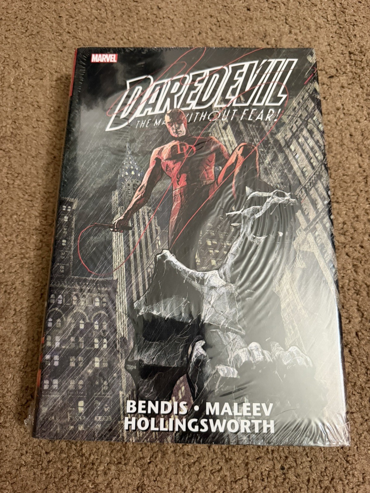 DAREDEVIL BY BRIAN MICHAEL BENDIS AND ALEX MALEEV OMNIBUS VOL 01