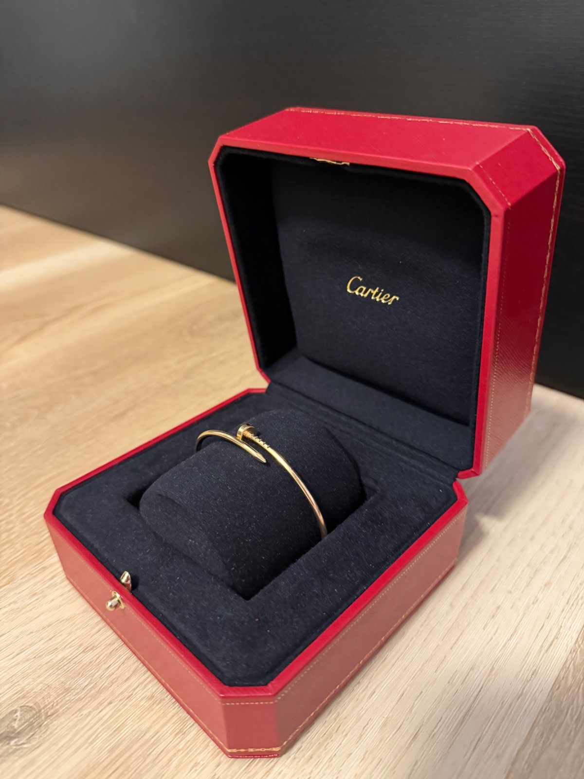 CARTIER JUSTE UN CLOU SMALL MODEL BRACELET SIZE 18 W/BOX. #SJQ745