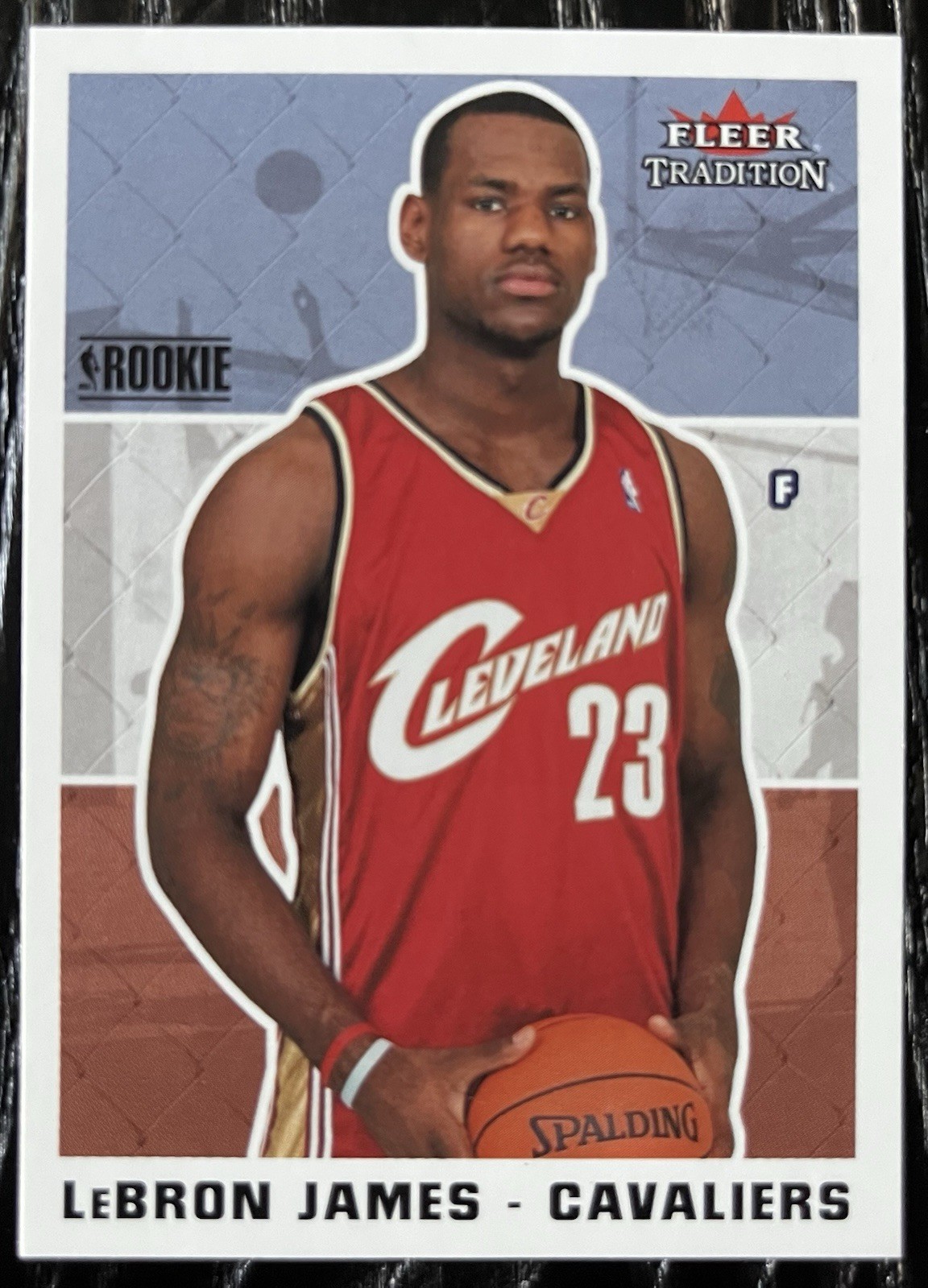 2003-04 Fleer Tradition #261 LeBron James Rookie RC VG 2003-04 Fleer Tradition #261 LeBron James Rookie RC VG