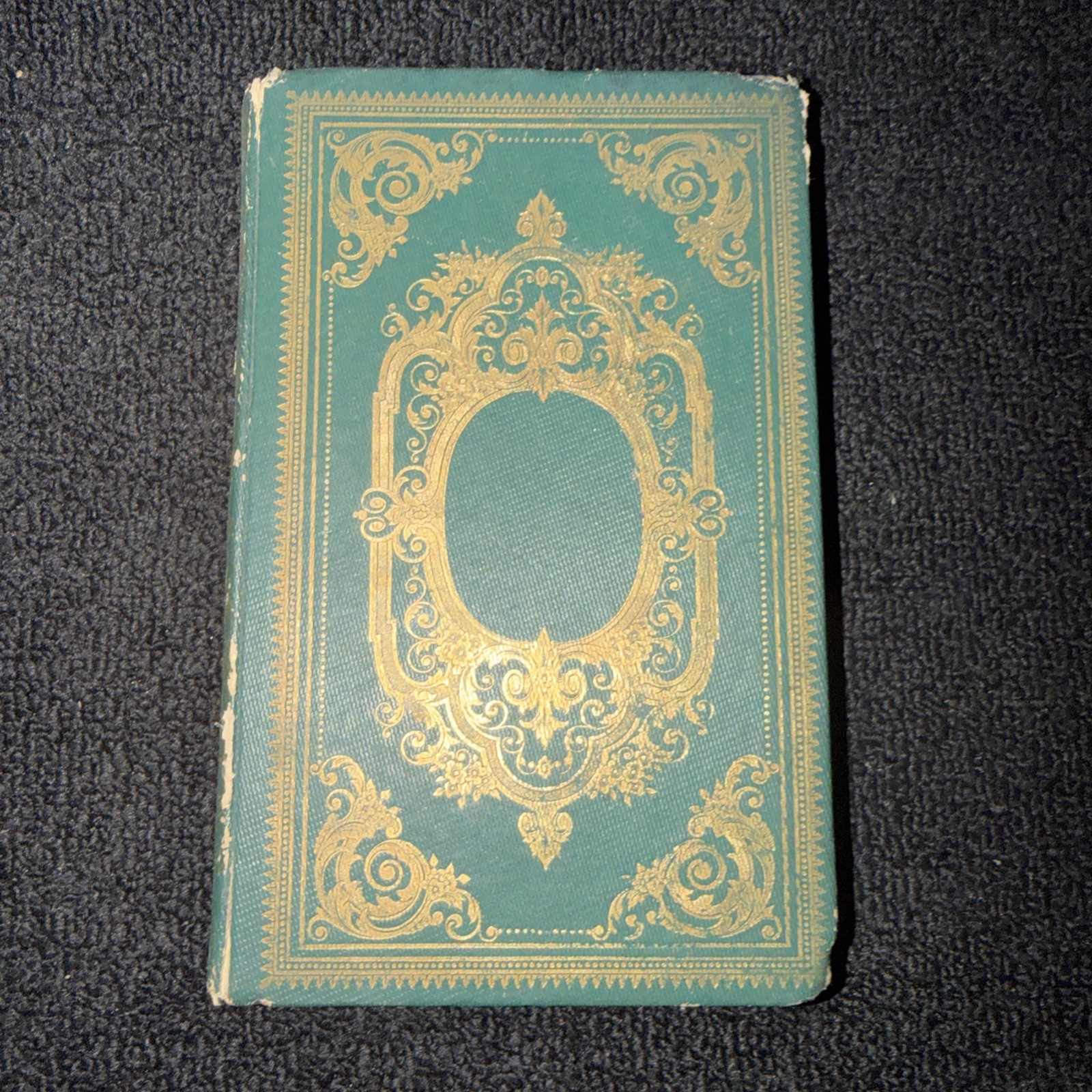 1857 Antique Green/Gold French Book Le Dernier Des Stuarts Par J.J. E. Roy 1857 Antique Green/Gold French Book Le Dernier Des Stuarts Par J.J. E. Roy