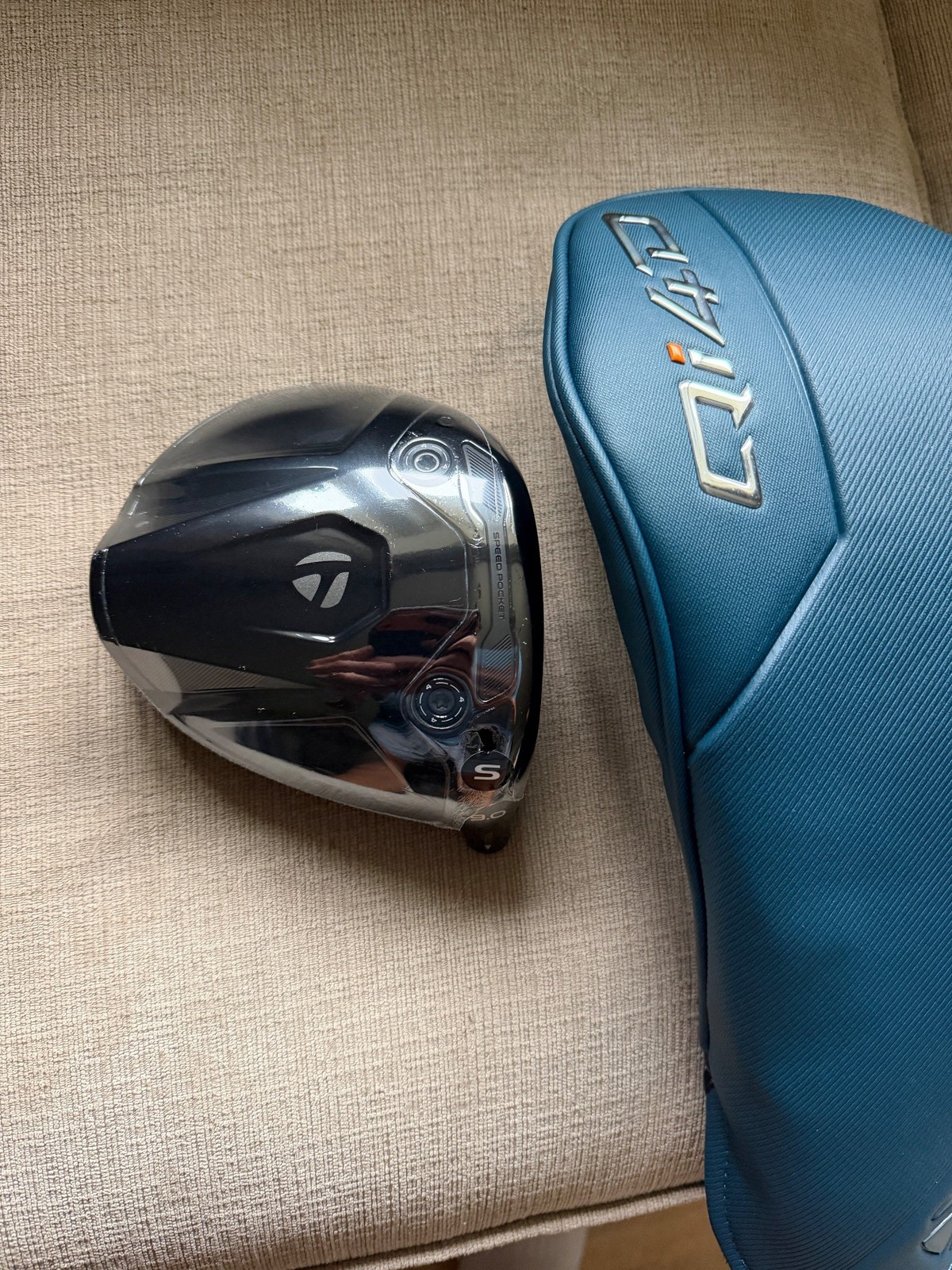 TaylorMade Qi4D Shadowfall Driver 9° +HC Head Only NEW TaylorMade Qi4D Shadowfall Driver 9° +HC Head Only NEW