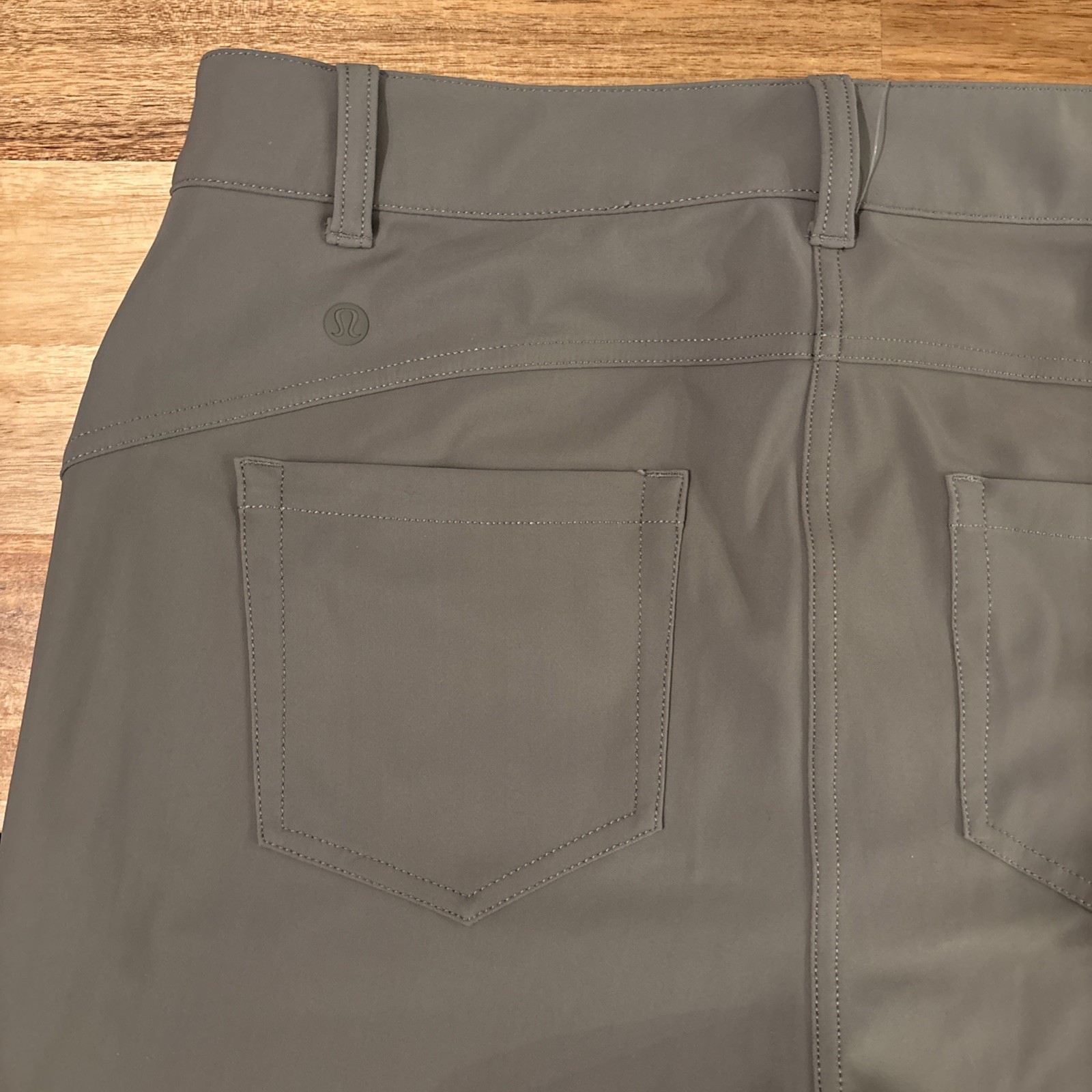 Lululemon City Sleek Slim-Fit HR Pants Olive Green Size 31