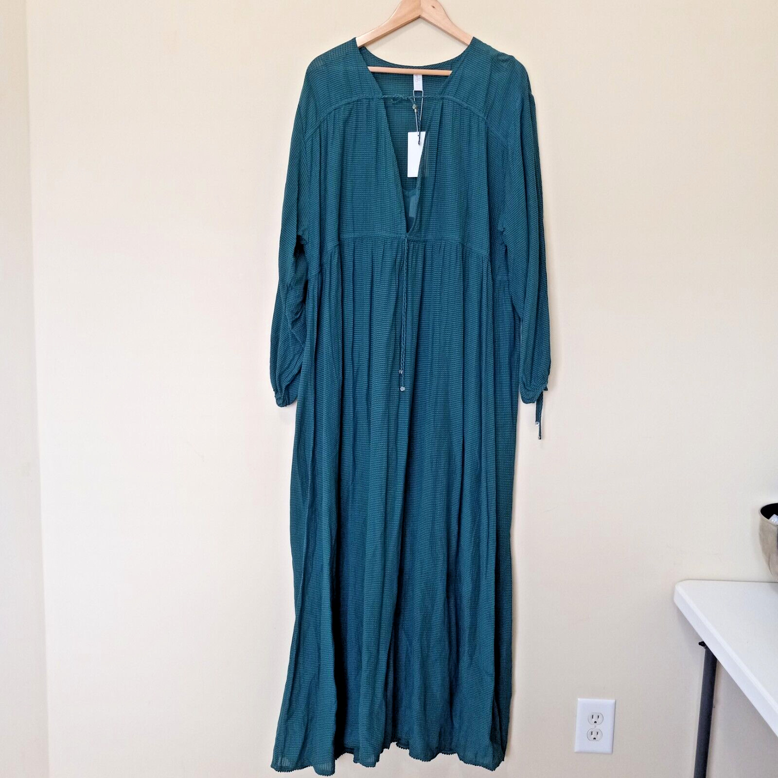 New TIGERLILY Women\'s Green Cotton Blend Maxi Boho Lagenlook Dress Size 10 New TIGERLILY Women\'s Green Cotton Blend Maxi Boho Lagenlook Dress Size 10