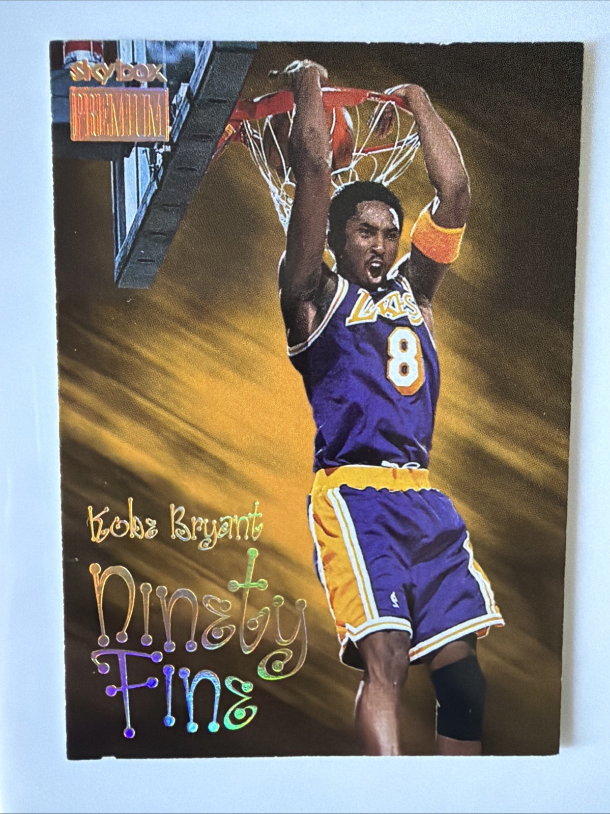 1998 SKYBOX PREMIUM (KOBE BRYANT) NINETY FINE #205 LA LAKERS Holo Foil 1998 SKYBOX PREMIUM (KOBE BRYANT) NINETY FINE #205 LA LAKERS Holo Foil