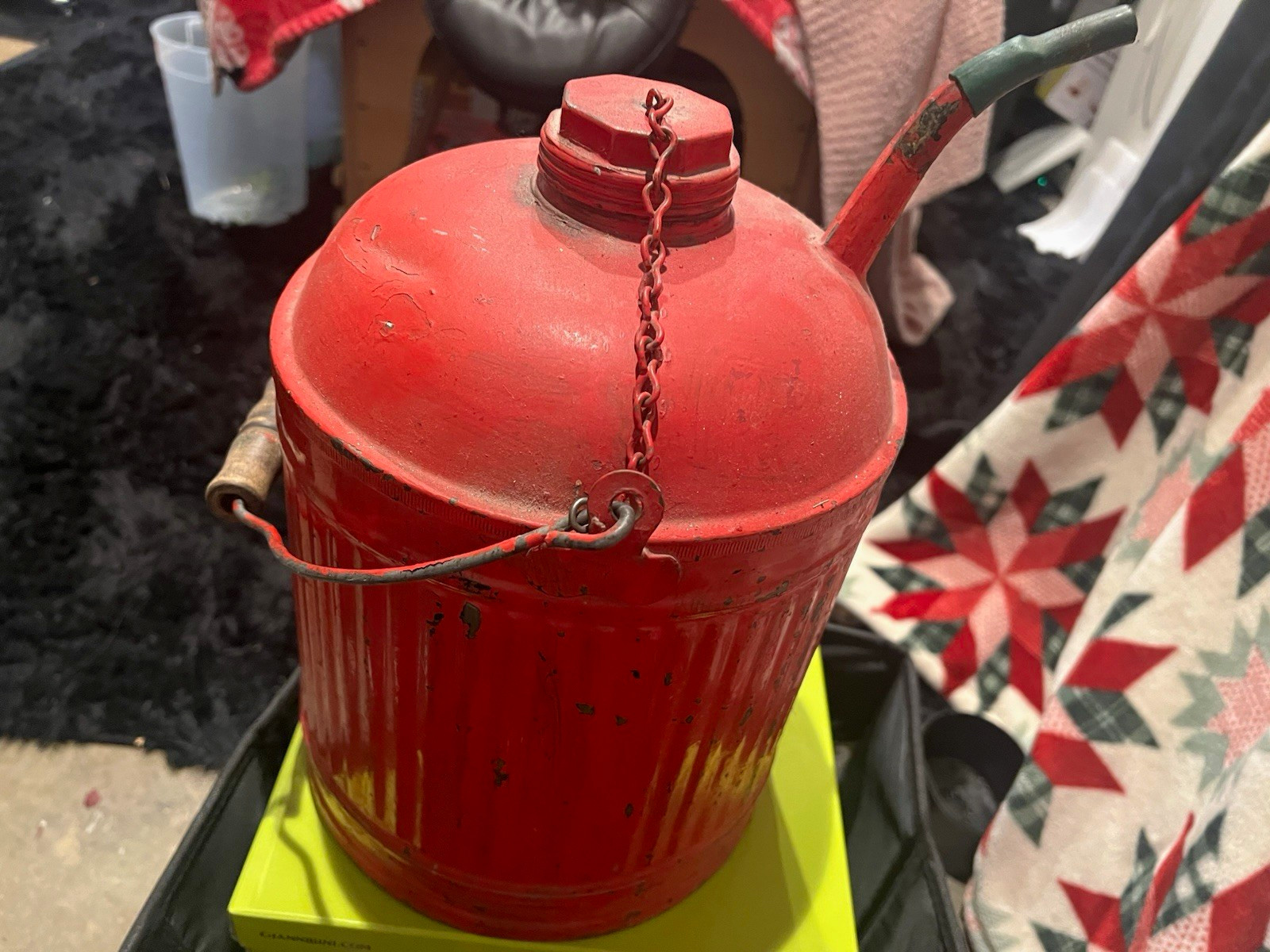 Vintage Red Metal Oiler Oil Can with Spout and Chain Cap, Red Metal Vintage Red Metal Oiler Oil Can with Spout and Chain Cap, Red Metal