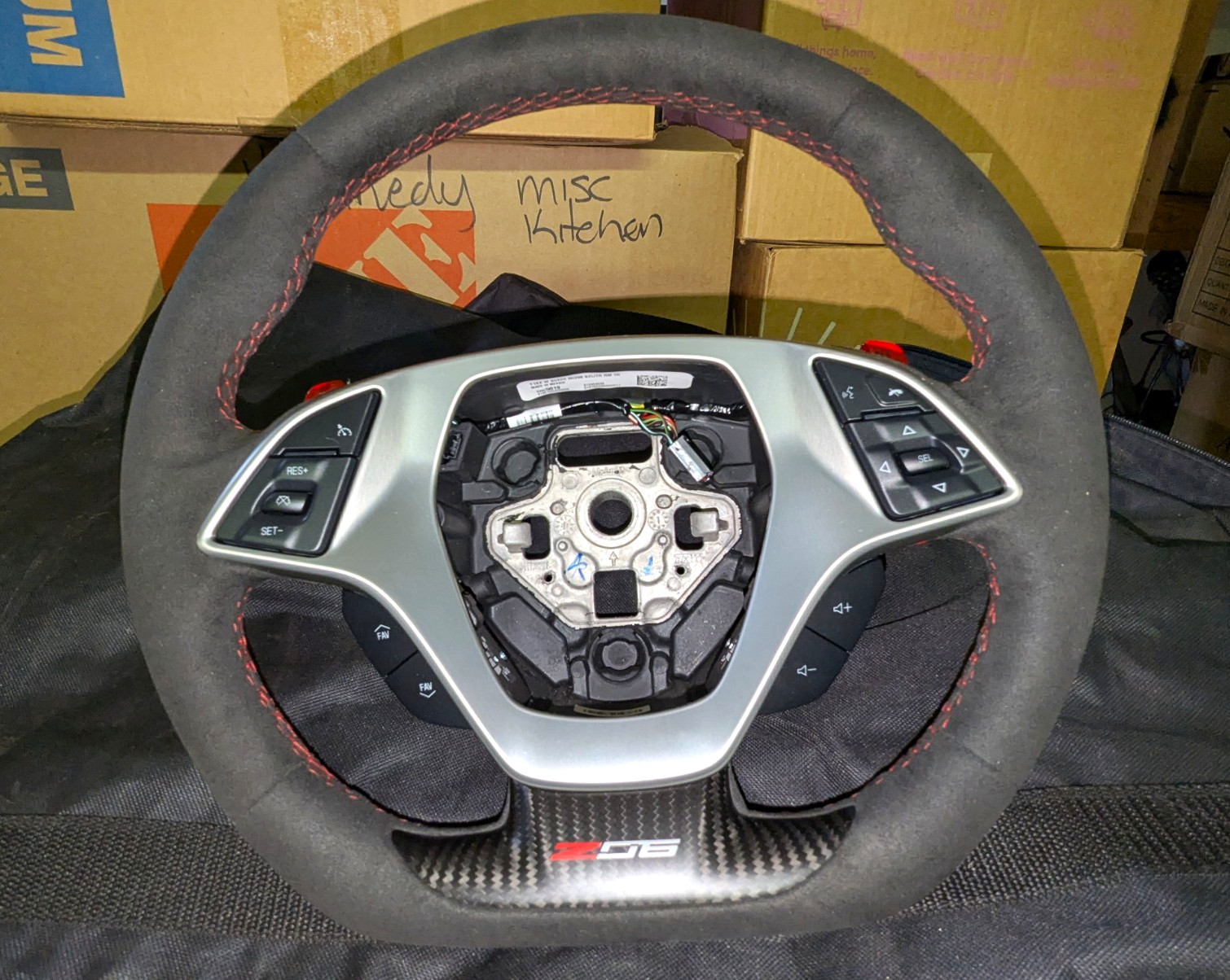 GENUINE GM 2017 Corvette Wheel (RED&BLACK) - 84805019 OEM GENUINE GM 2017 Corvette Wheel (RED&BLACK) - 84805019 OEM