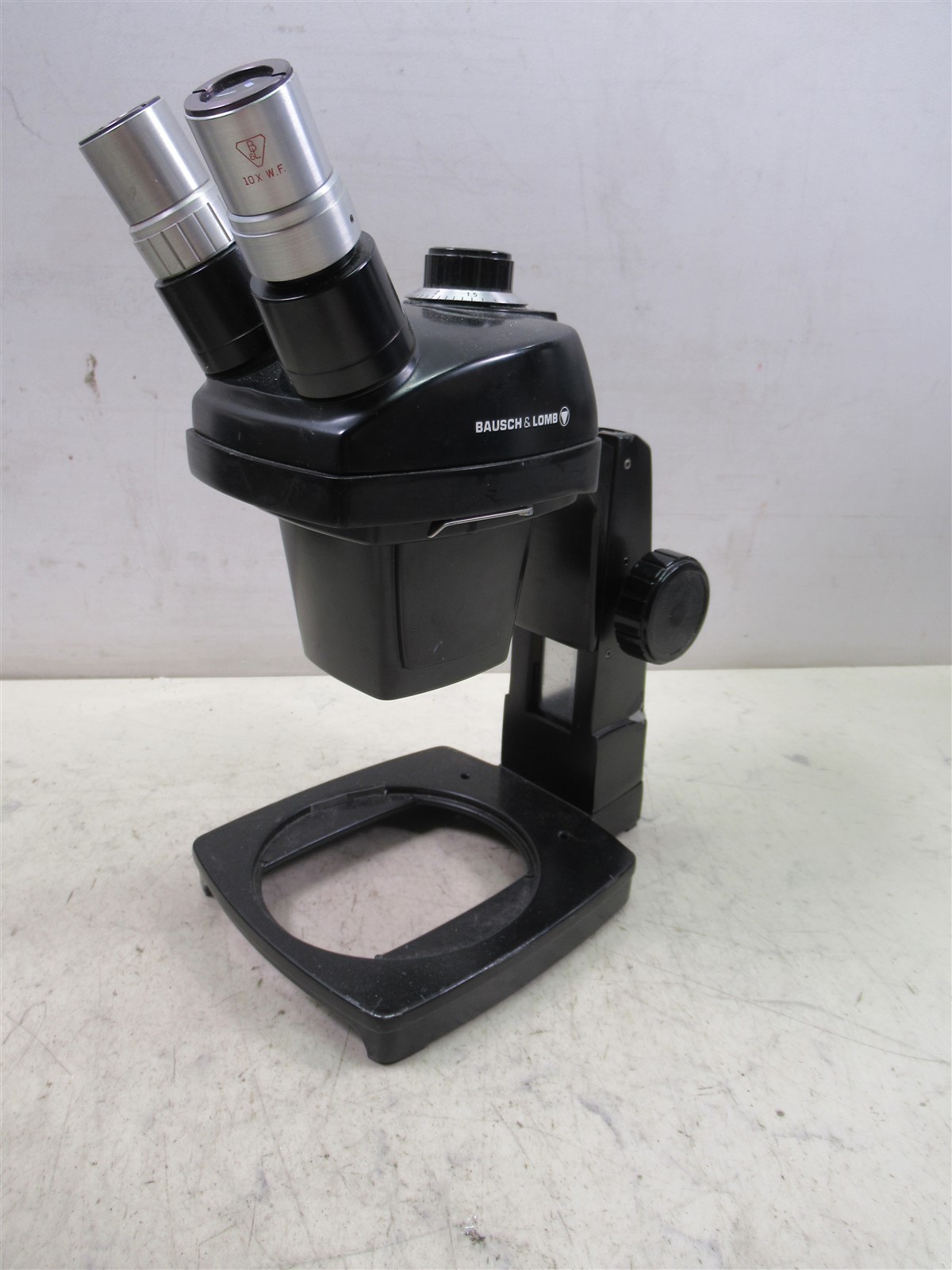 Vintage Bausch & Lomb StereoZoom 4 Binocular Microscope 10X WF Eyepieces A Stand