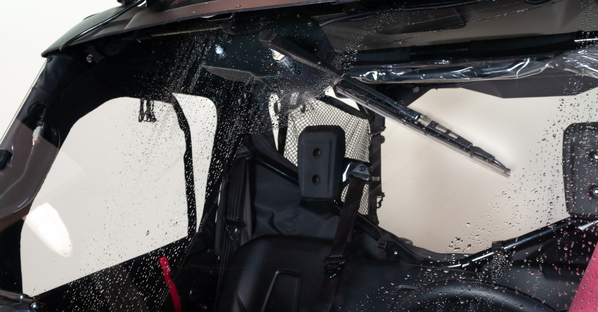 Seizmik Universal UTV Electric Windshield Wiper Kit Black - 30011