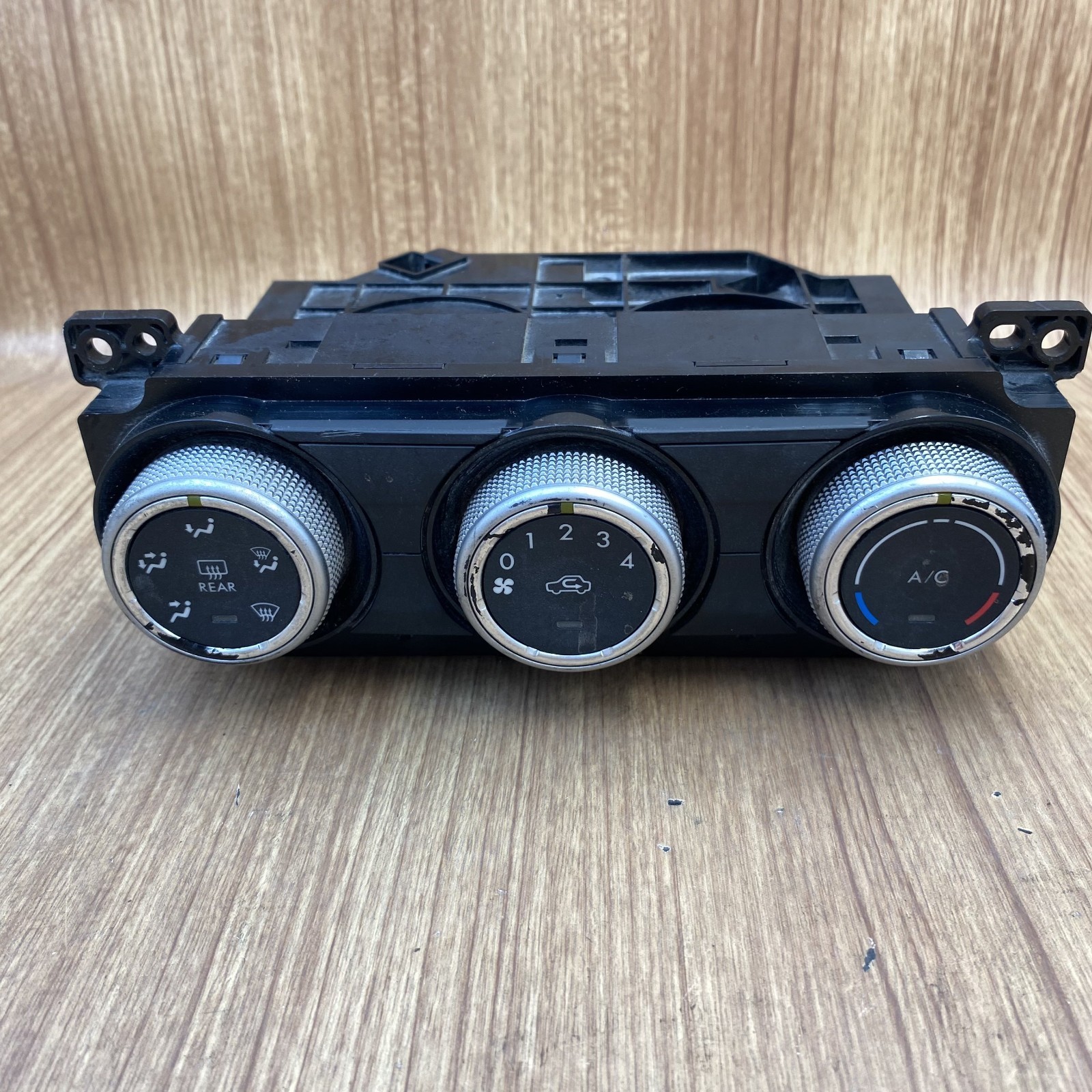 2015-2017 Subaru Impreza Crosstrek Temperature Climate Control Unit 72311-FJ500
