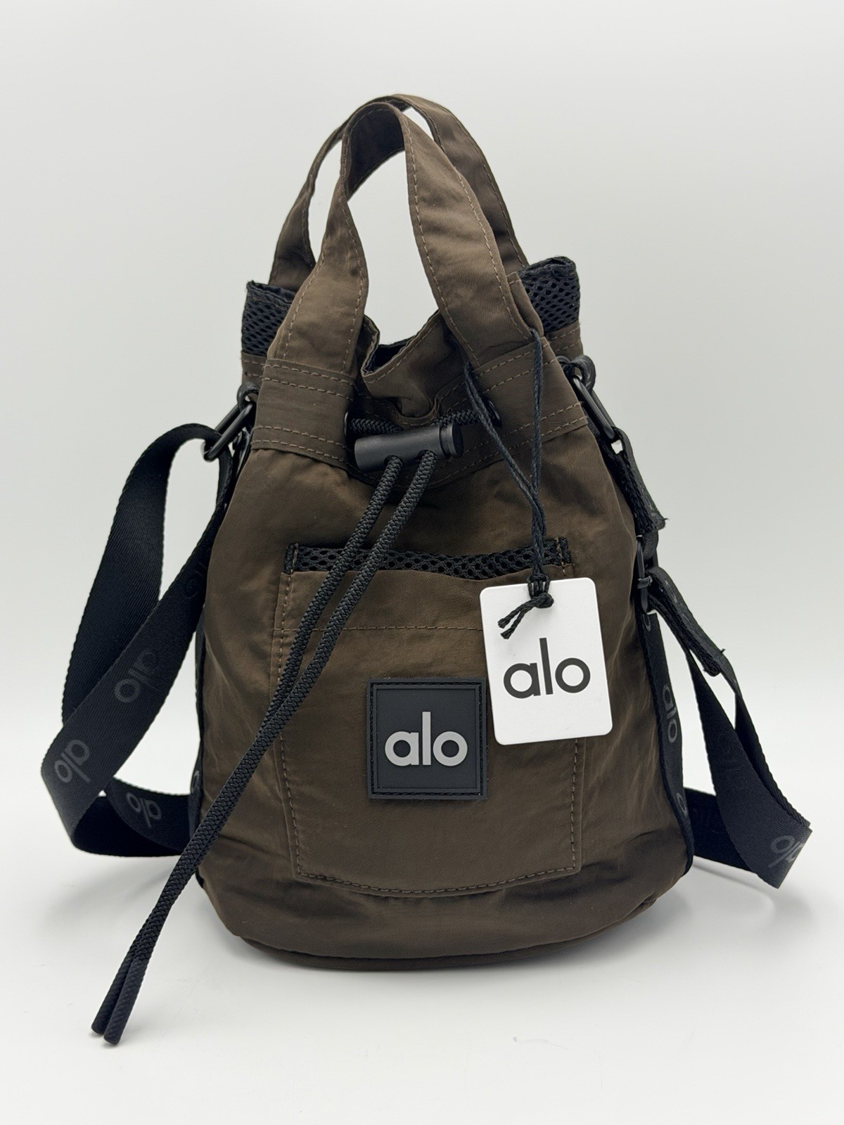Alo Small Brown Bucket bag, Crossbody, Zip Closure, Adjustable Strap, Top Handle