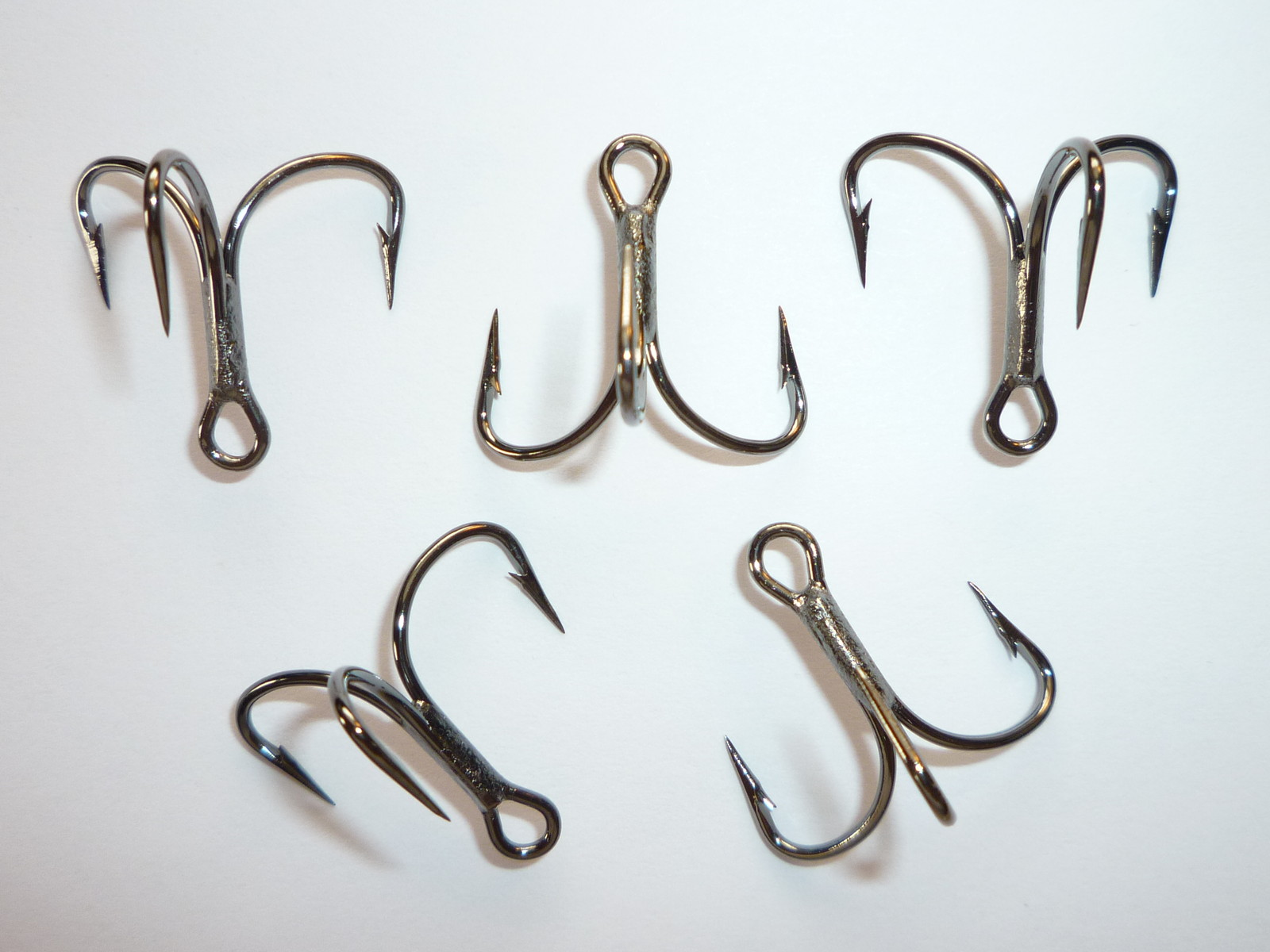 100 Mustad KVD-Classic TG76-BN Short-Shank 1X Triple-Grip (Size 4) StandardPoint