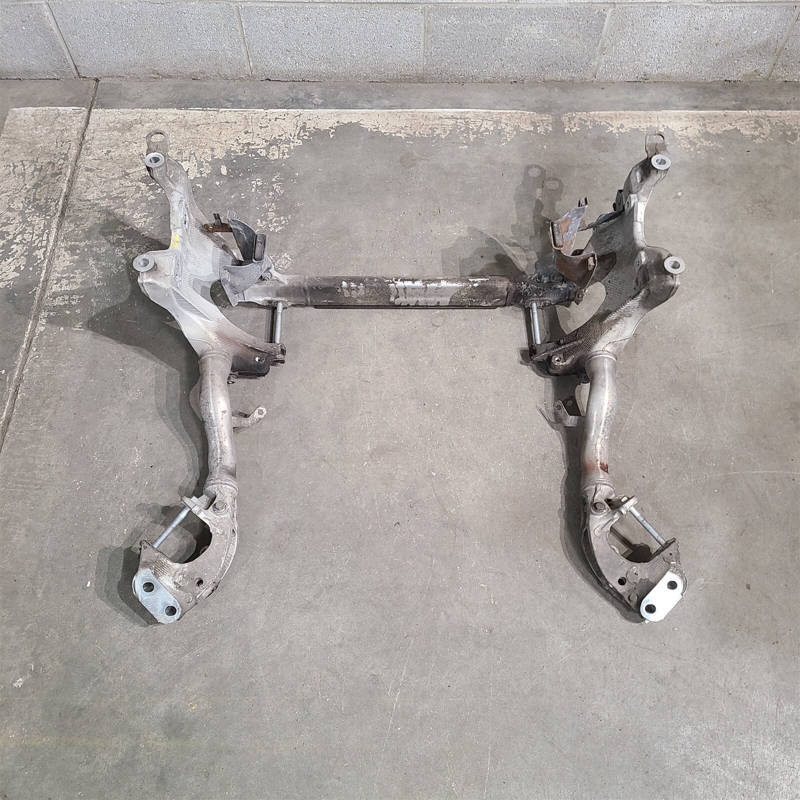 13-16 Audi S4 Front Engine Cradle Suspension Crossmember Aa7495 13-16 Audi S4 Front Engine Cradle Suspension Crossmember Aa7495