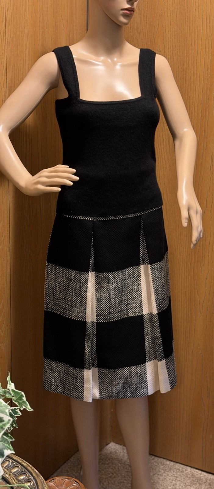 Yves Saint Laurent Rive Gauche Skirt Cotton Tweed Check A-Line Pleats Zip FR 40 Yves Saint Laurent Rive Gauche Skirt Cotton Tweed Check A-Line Pleats Zip FR 40
