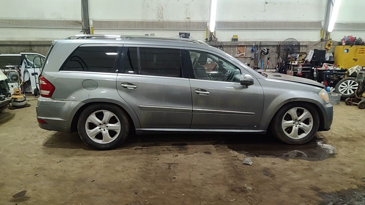 (LOCAL PICKUP ONLY) Roof Glass 164 Type GL450 Rear Fits 07-12 MERCEDES GL-CLASS