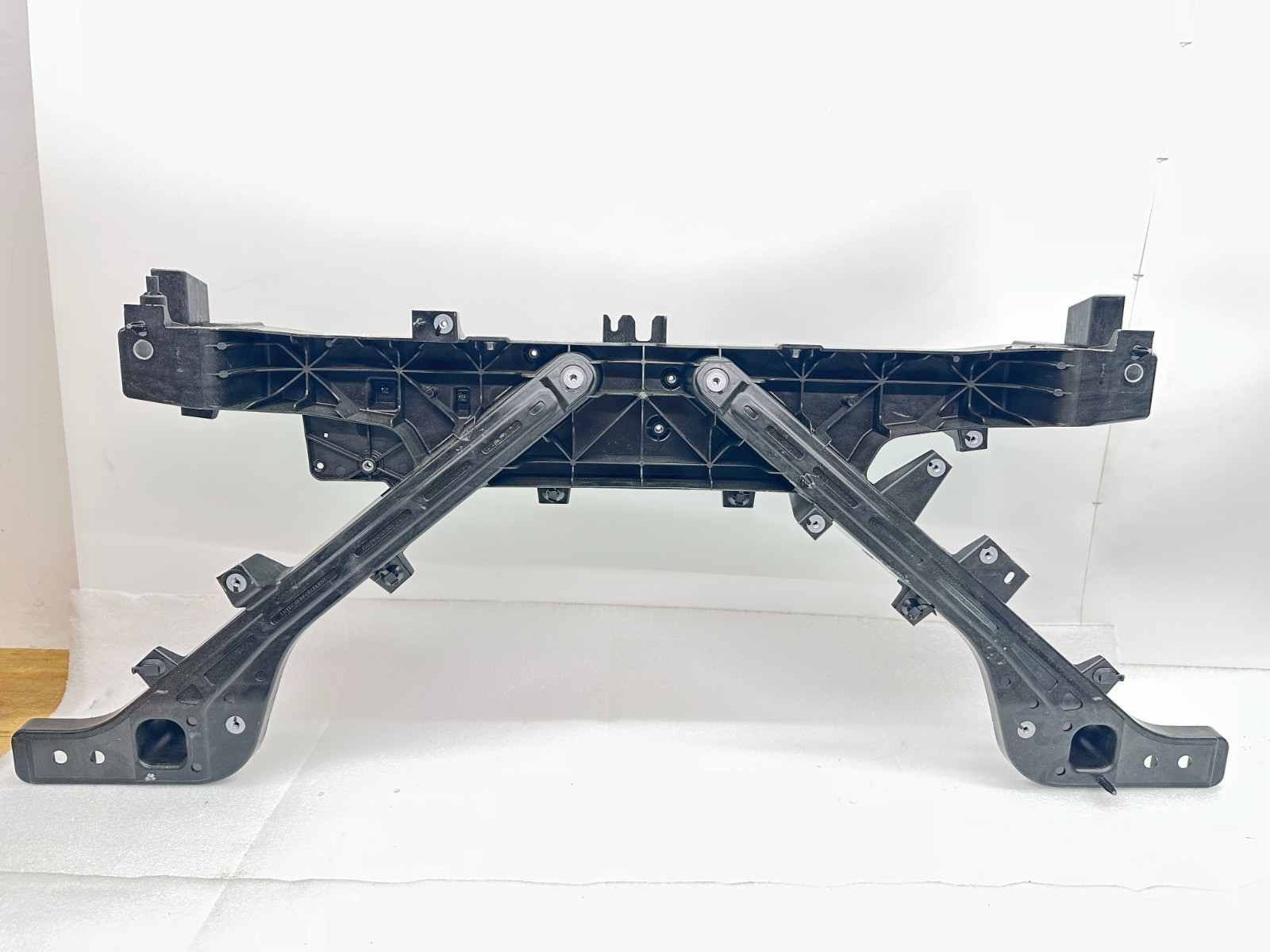 NEW 2026 tesla model y Juniper FRONT END CARRIER Radiator support  1974875-00-C