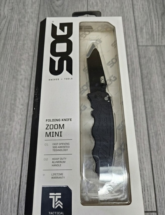 SOG Zoom Mini Tanto Assisted Opening Knife ZM1004-CP Aluminum Handle Tactical SOG Zoom Mini Tanto Assisted Opening Knife ZM1004-CP Aluminum Handle Tactical
