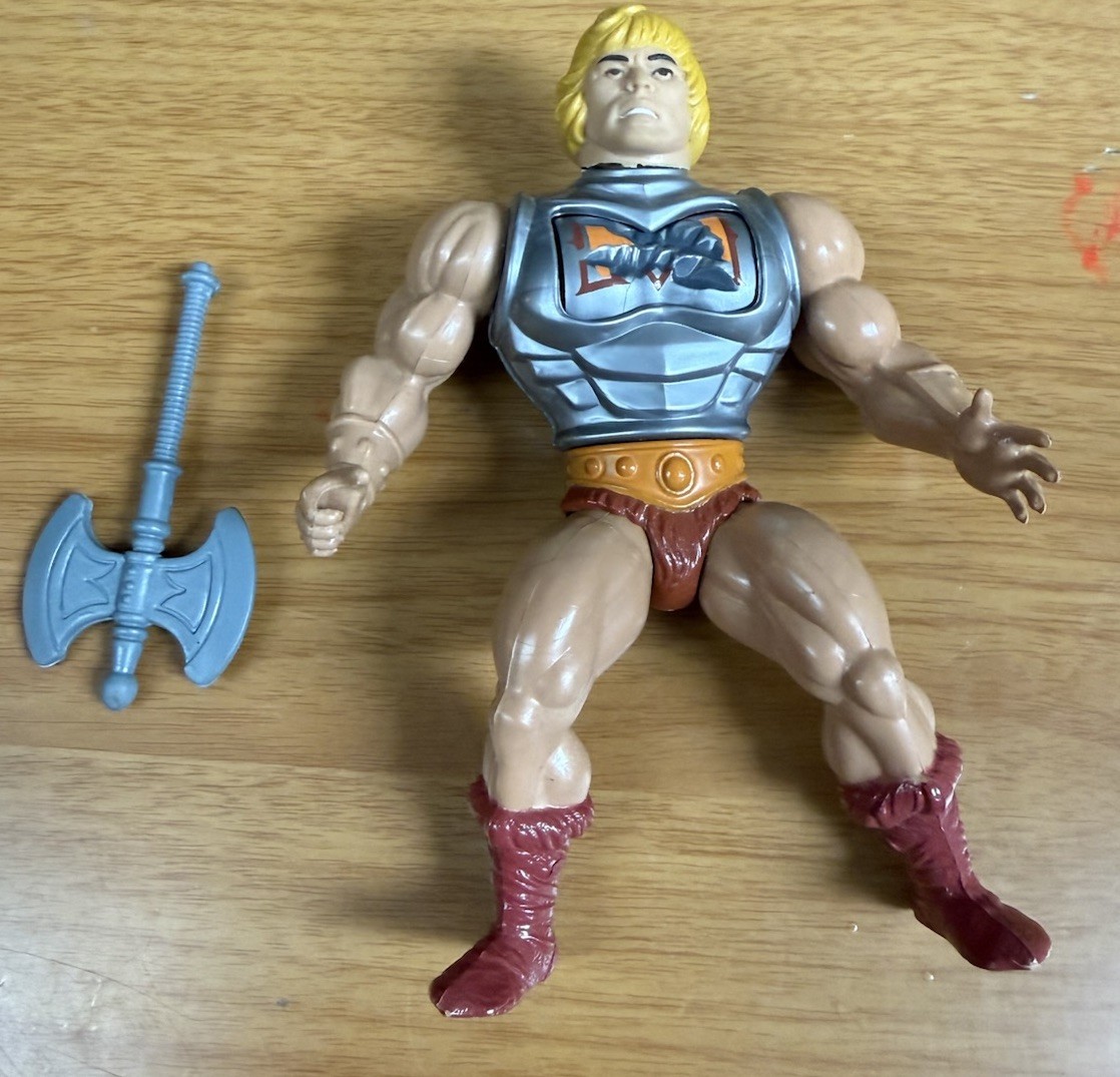 Vintage 1983 MOTU Battle Armor He-Man Action Figure Battle Chest Soft head Axe