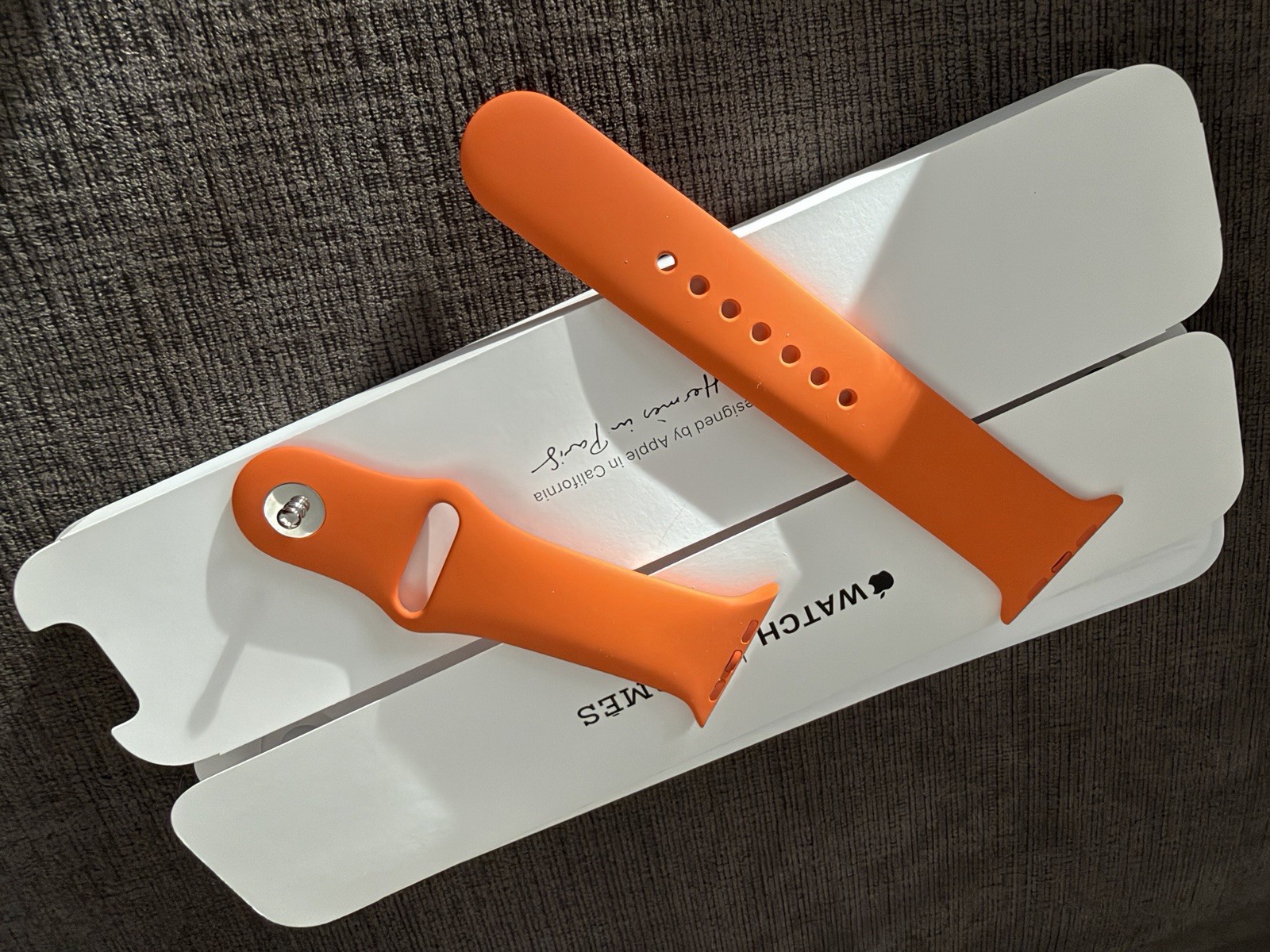 Genuine Apple Watch Hermes Orange Sport Band 46 mm, M/L Open Box