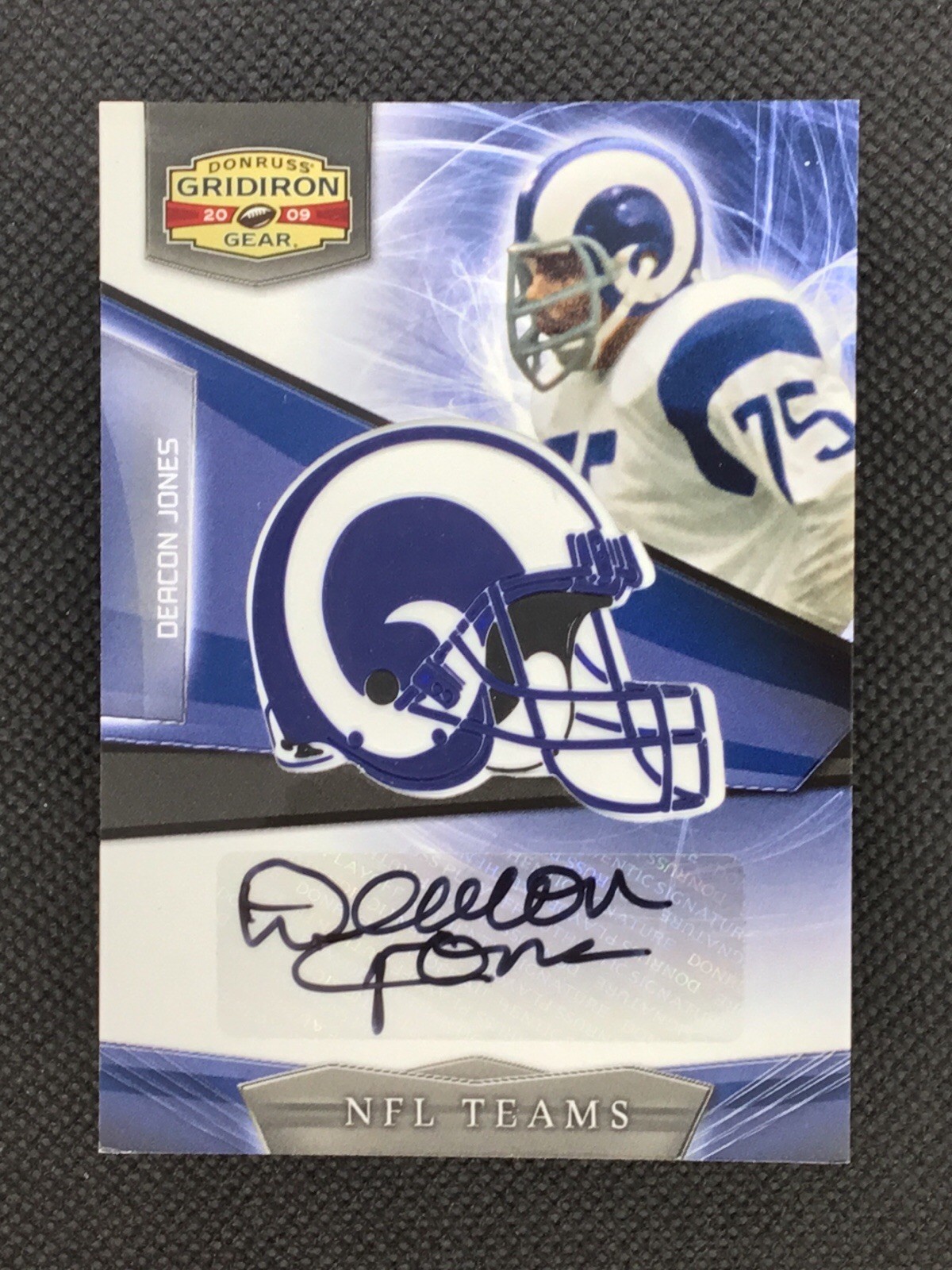 2009 Donruss Gridiron Gear #19 Deacon Jones LA Rams HOF HELMET AUTO 69/140 2009 Donruss Gridiron Gear #19 Deacon Jones LA Rams HOF HELMET AUTO 69/140