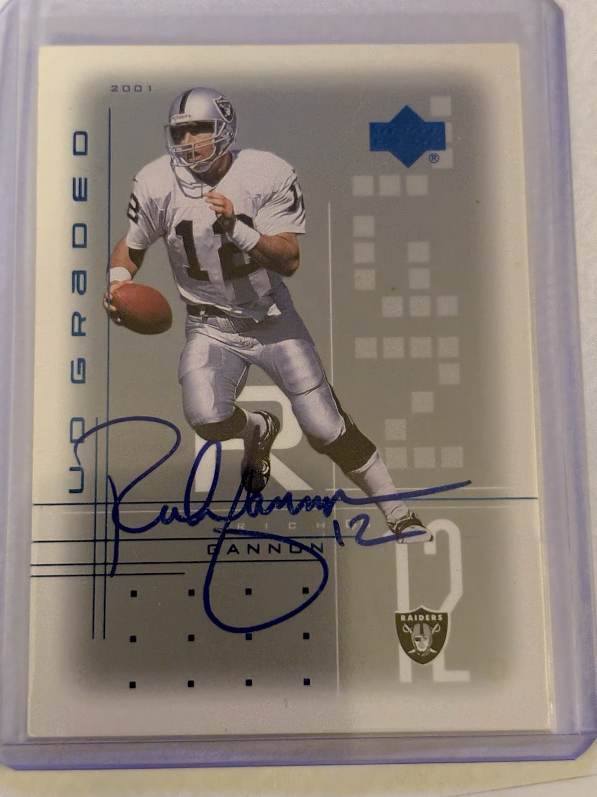 2001 UD Graded - Rich Gannon #30 On Card Auto. Oakland Raiders