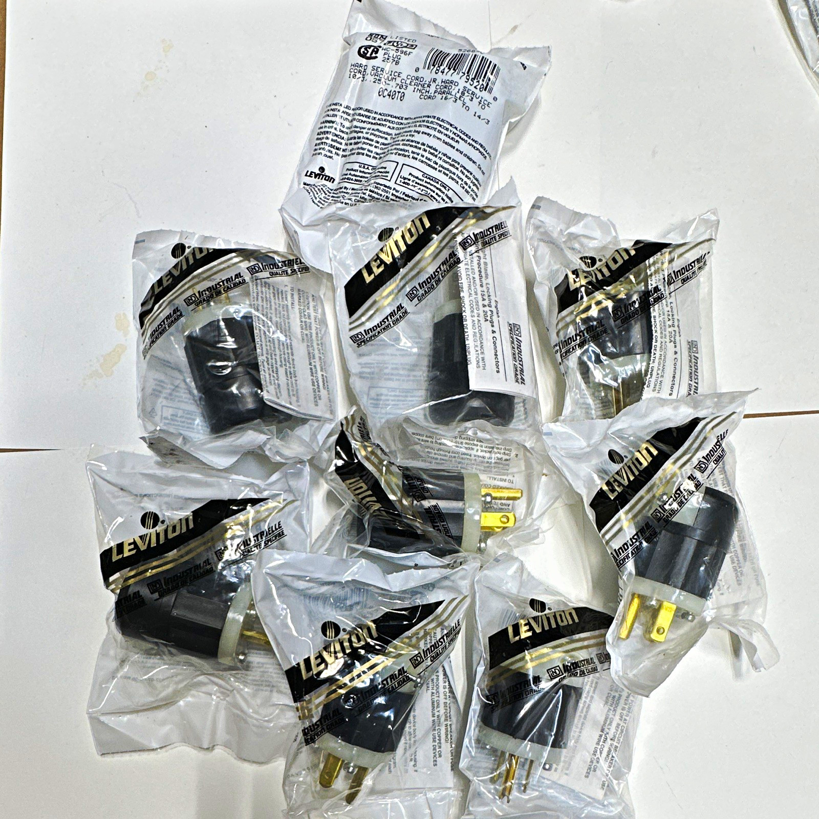Qty 9 Leviton 5266-C Industrial Grade 15A 125V USA MADE. NOS Qty 9 Leviton 5266-C Industrial Grade 15A 125V USA MADE. NOS