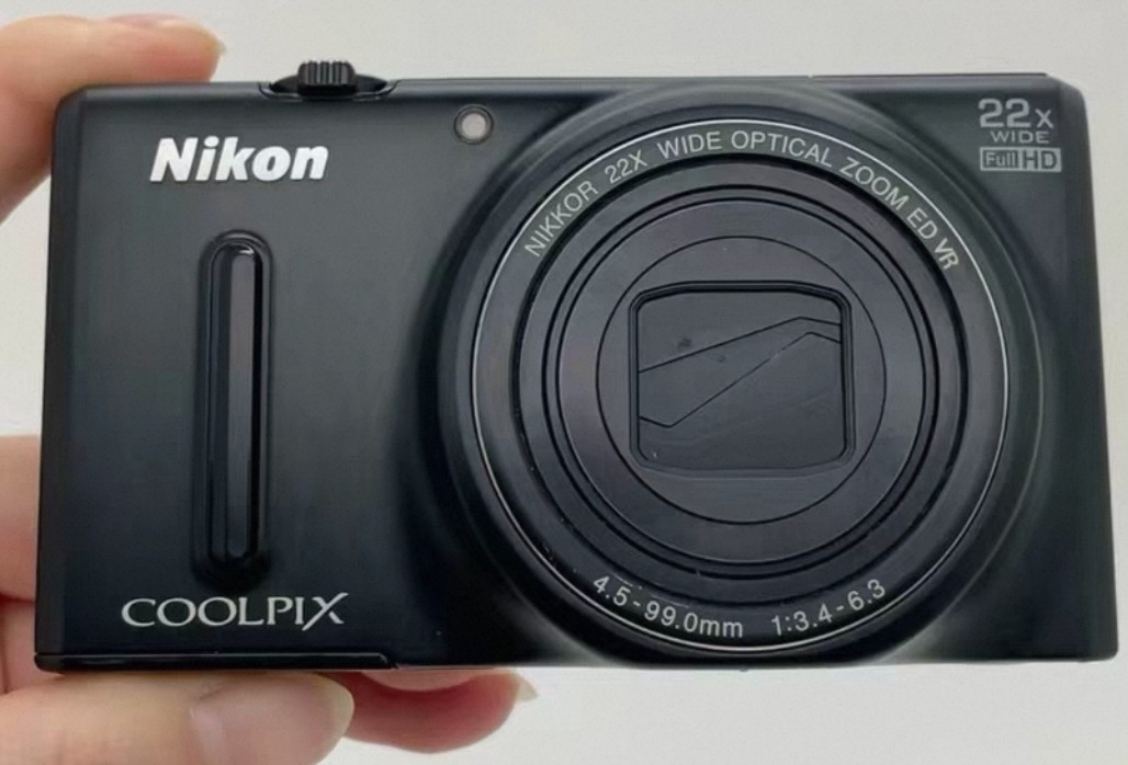 95%New Nikon COOLPIX S9600 Digital Camera 16MP Black 22x Zoom W/Charger&battery 95%New Nikon COOLPIX S9600 Digital Camera 16MP Black 22x Zoom W/Charger&battery