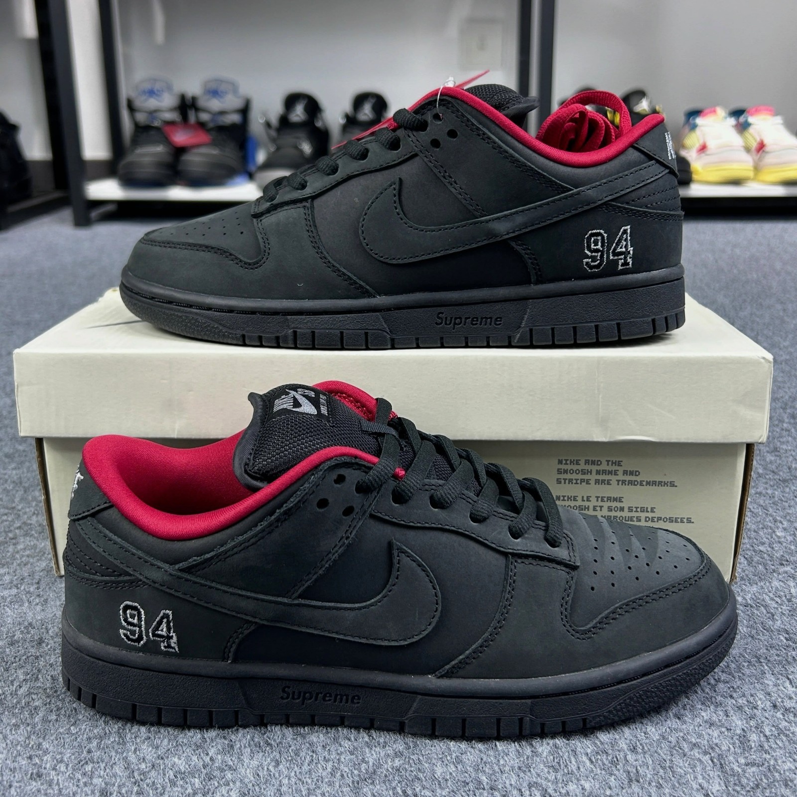 Nike Supreme x Dunk Low SB Black HQ8487-001 Men\'s